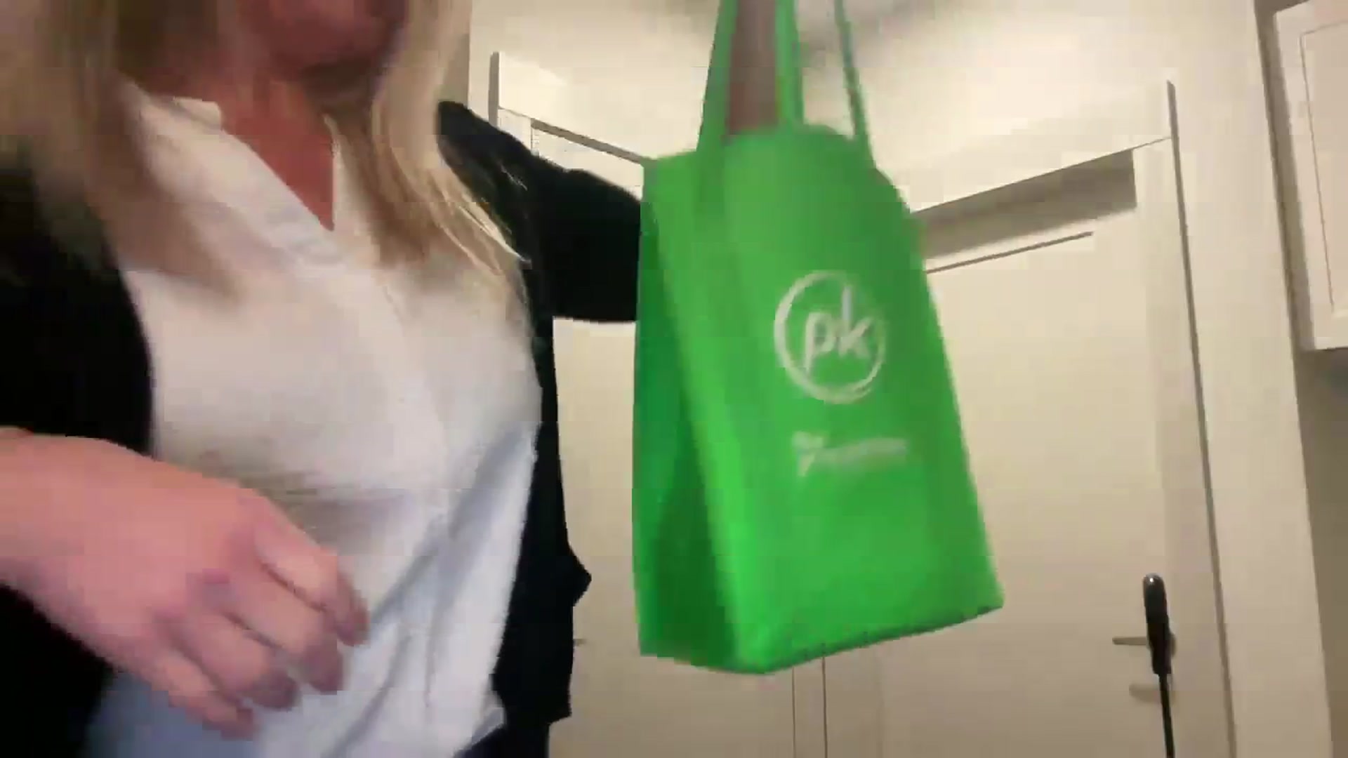 Gallery image thumbnail from jadeandpearls's myfreecams stream on, 11/02/2023, 11:38 image 20 of 20
