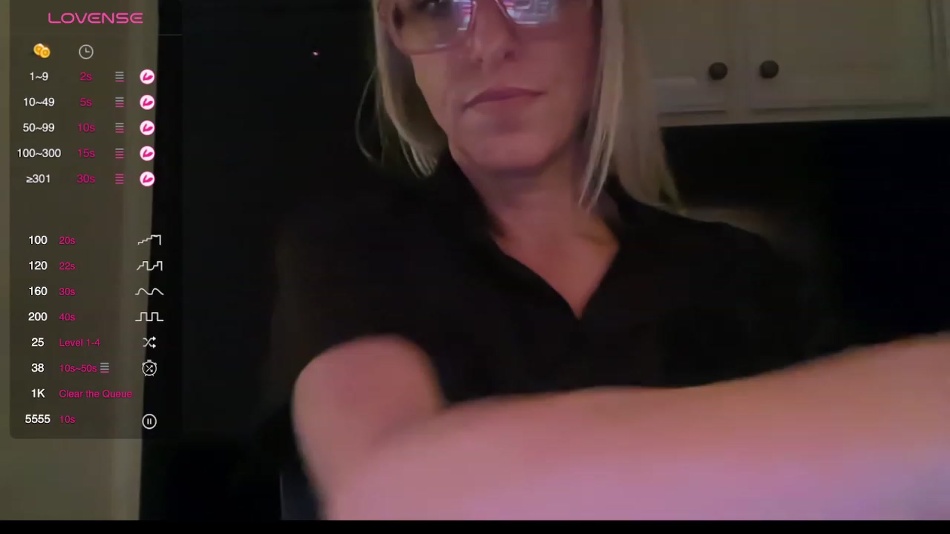 Gallery image thumbnail from jadeandpearls's myfreecams stream on, 11/06/2023, 12:32 image 10 of 20