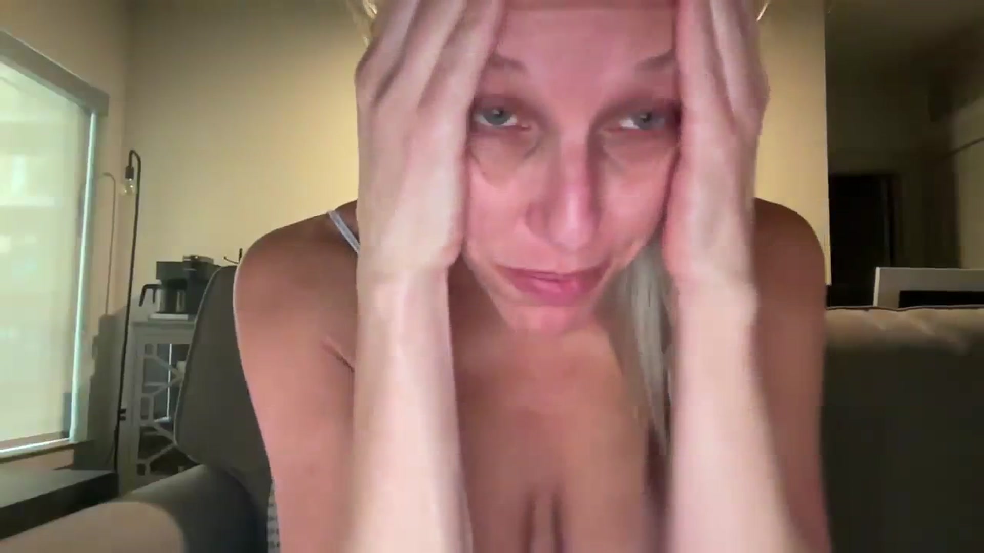 Gallery image thumbnail from jadeandpearls's myfreecams stream on, 11/18/2023, 15:20 image 10 of 20