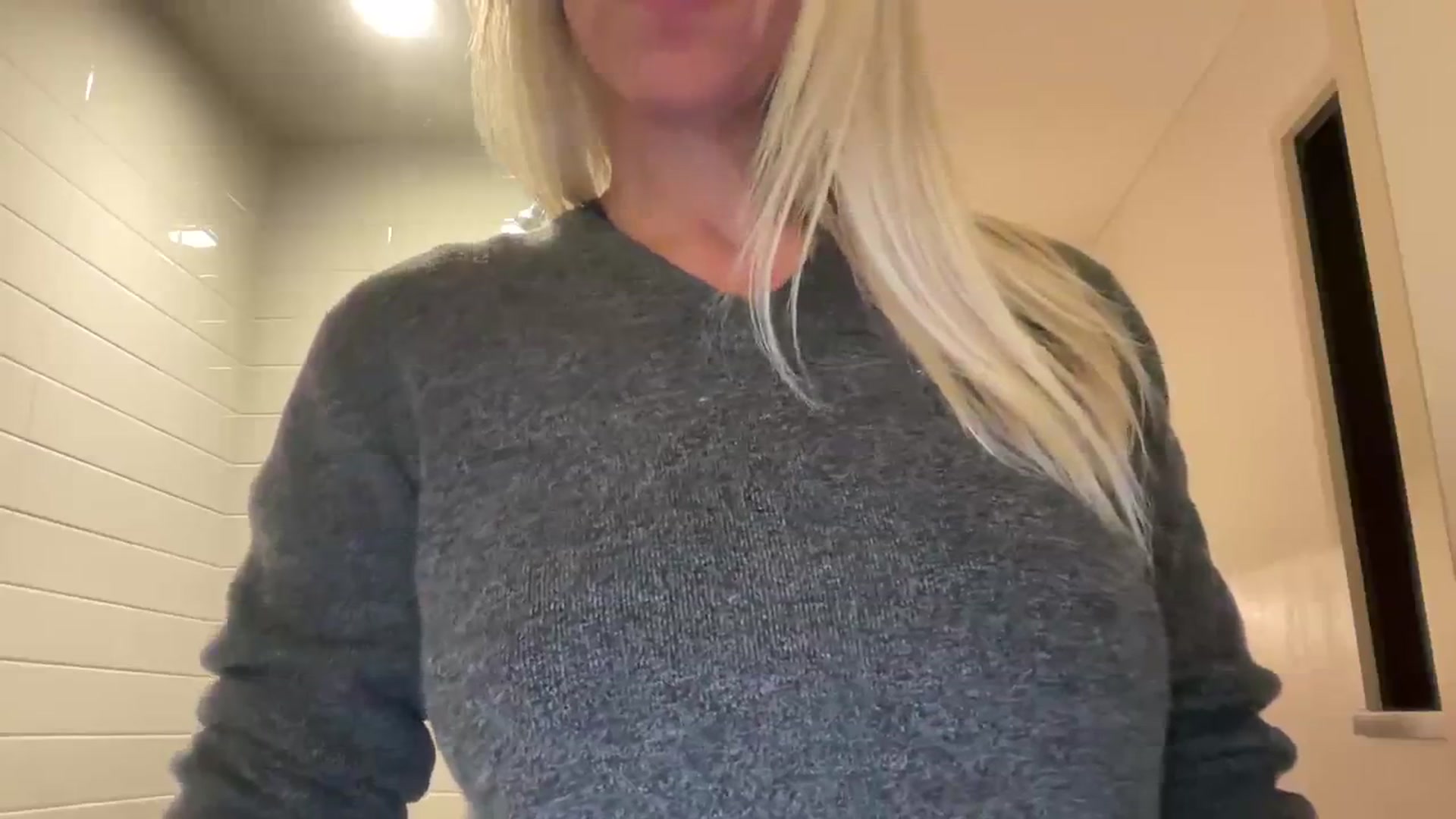 Gallery image thumbnail from jadeandpearls's myfreecams stream on, 11/26/2023, 11:47 image 8 of 20