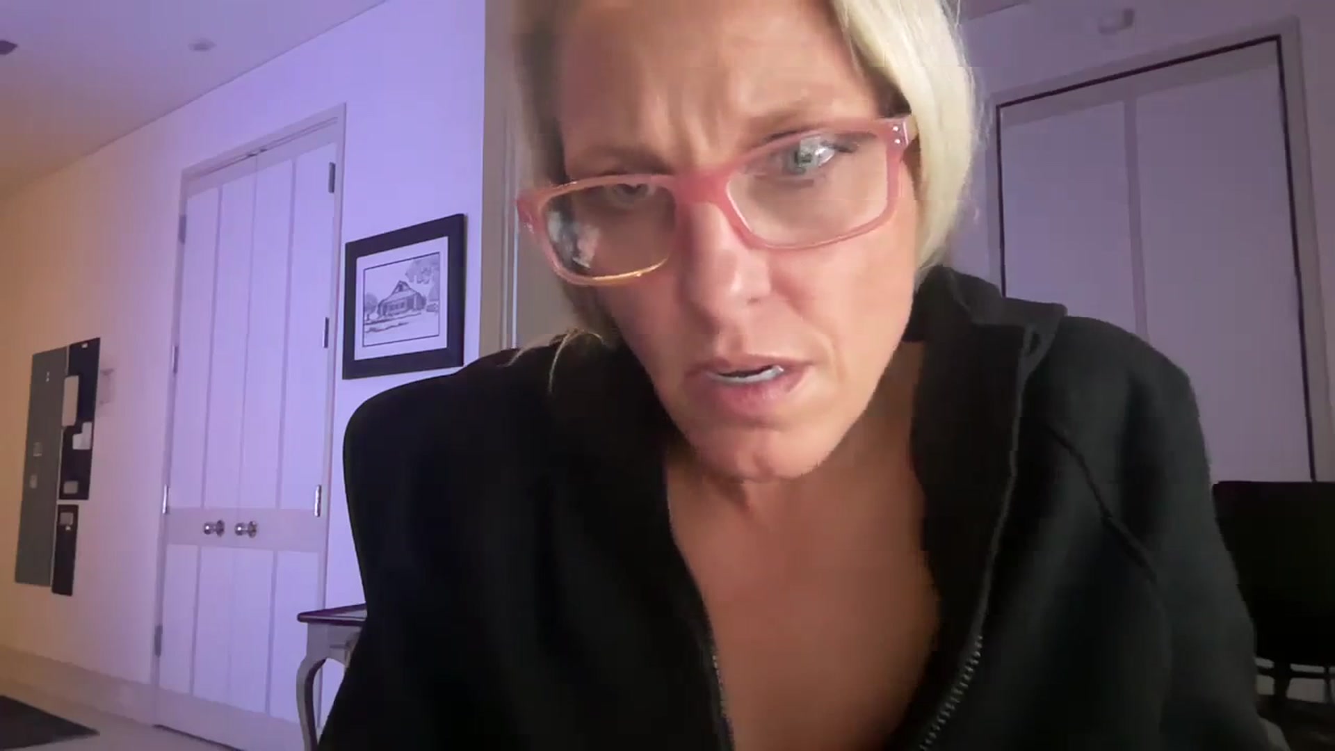 Gallery image thumbnail from jadeandpearls's myfreecams stream on, 12/17/2023, 02:25 image 5 of 20