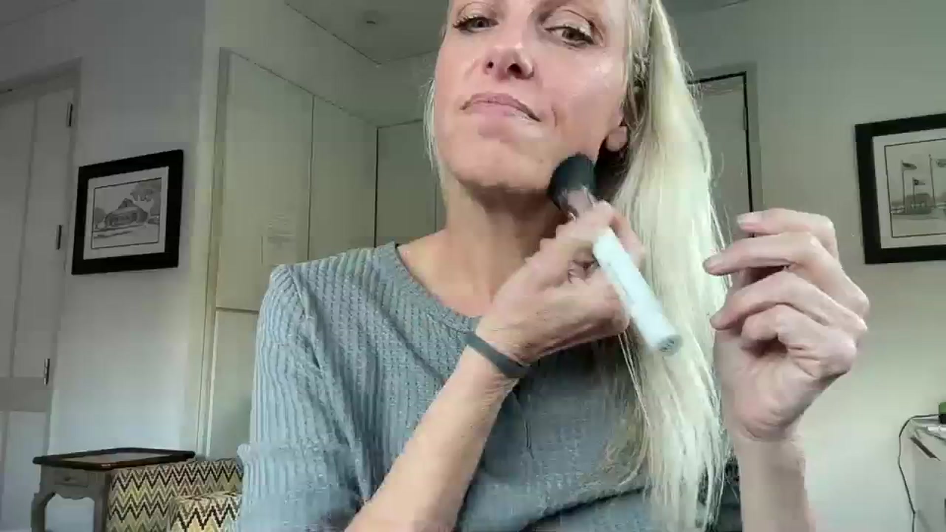 Gallery image thumbnail from jadeandpearls's myfreecams stream on, 12/24/2023, 21:56 image 20 of 20