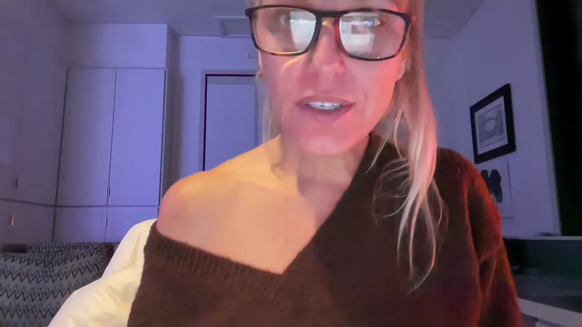 Gallery image thumbnail from jadeandpearls's myfreecams stream on, 01/07/2024, 04:06 image 2 of 20