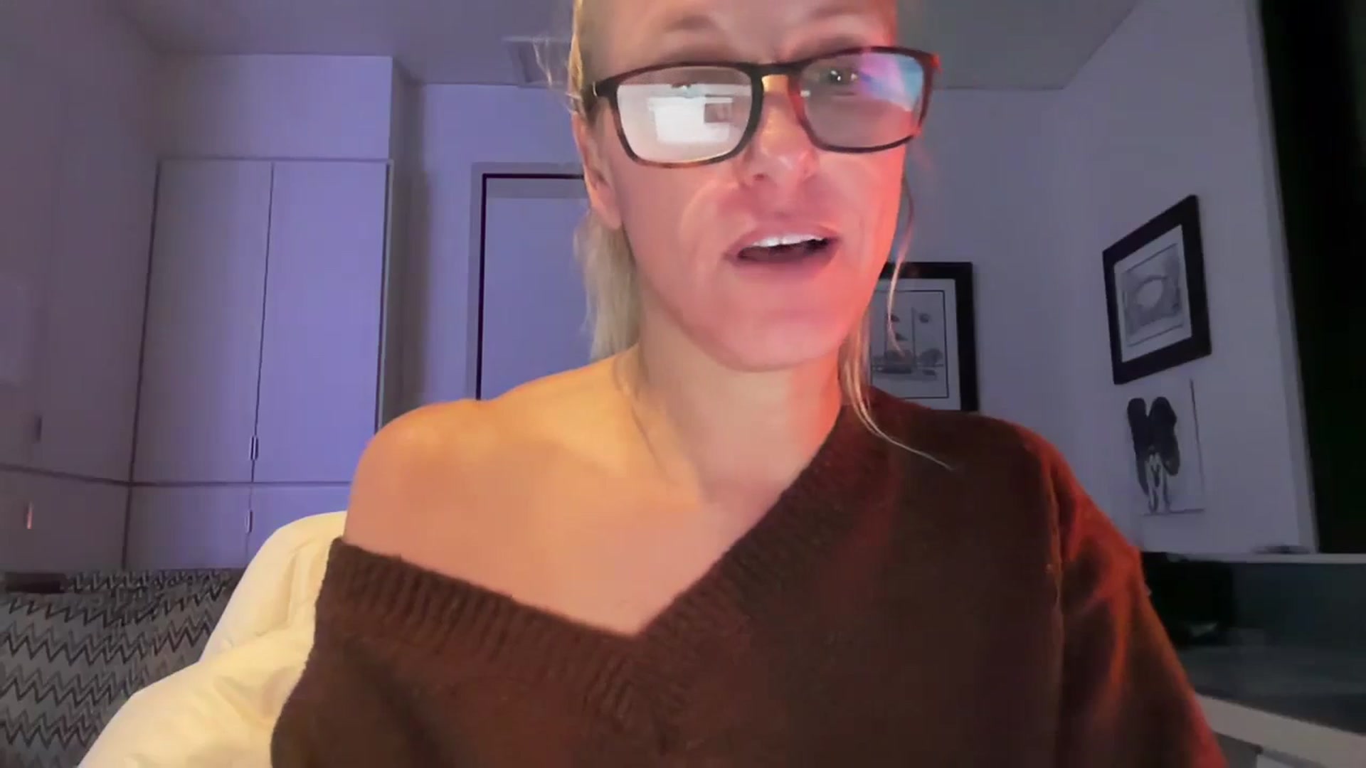 Gallery image thumbnail from jadeandpearls's myfreecams stream on, 01/07/2024, 04:06 image 5 of 20
