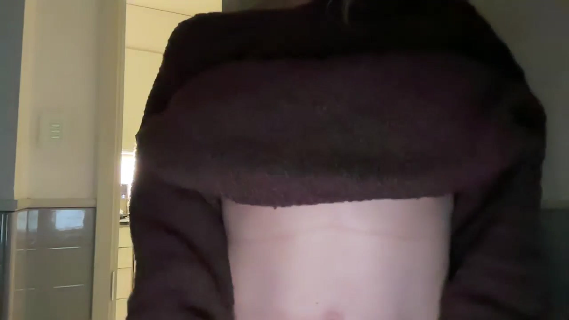 Gallery image thumbnail from jadeandpearls's myfreecams stream on, 01/07/2024, 04:06 image 11 of 20