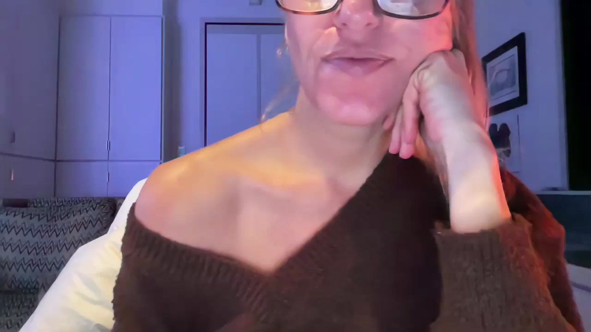 Gallery image thumbnail from jadeandpearls's myfreecams stream on, 01/07/2024, 04:06 image 1 of 20