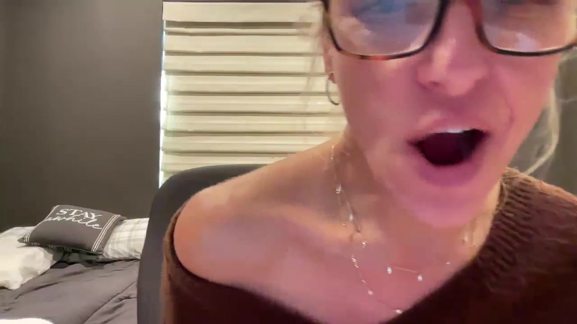 Gallery image thumbnail from jadeandpearls's myfreecams stream on, 01/28/2024, 22:40 image 2 of 20