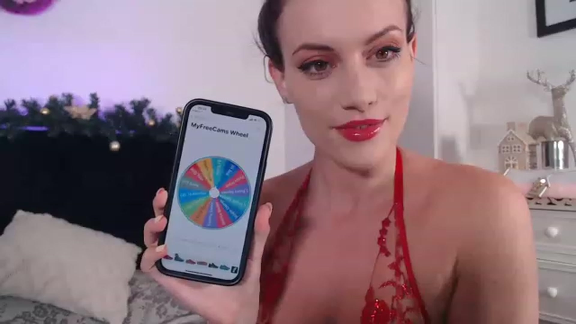 Gallery image thumbnail from jamiejones's myfreecams stream on, 12/05/2022, 23:55 image 8 of 20