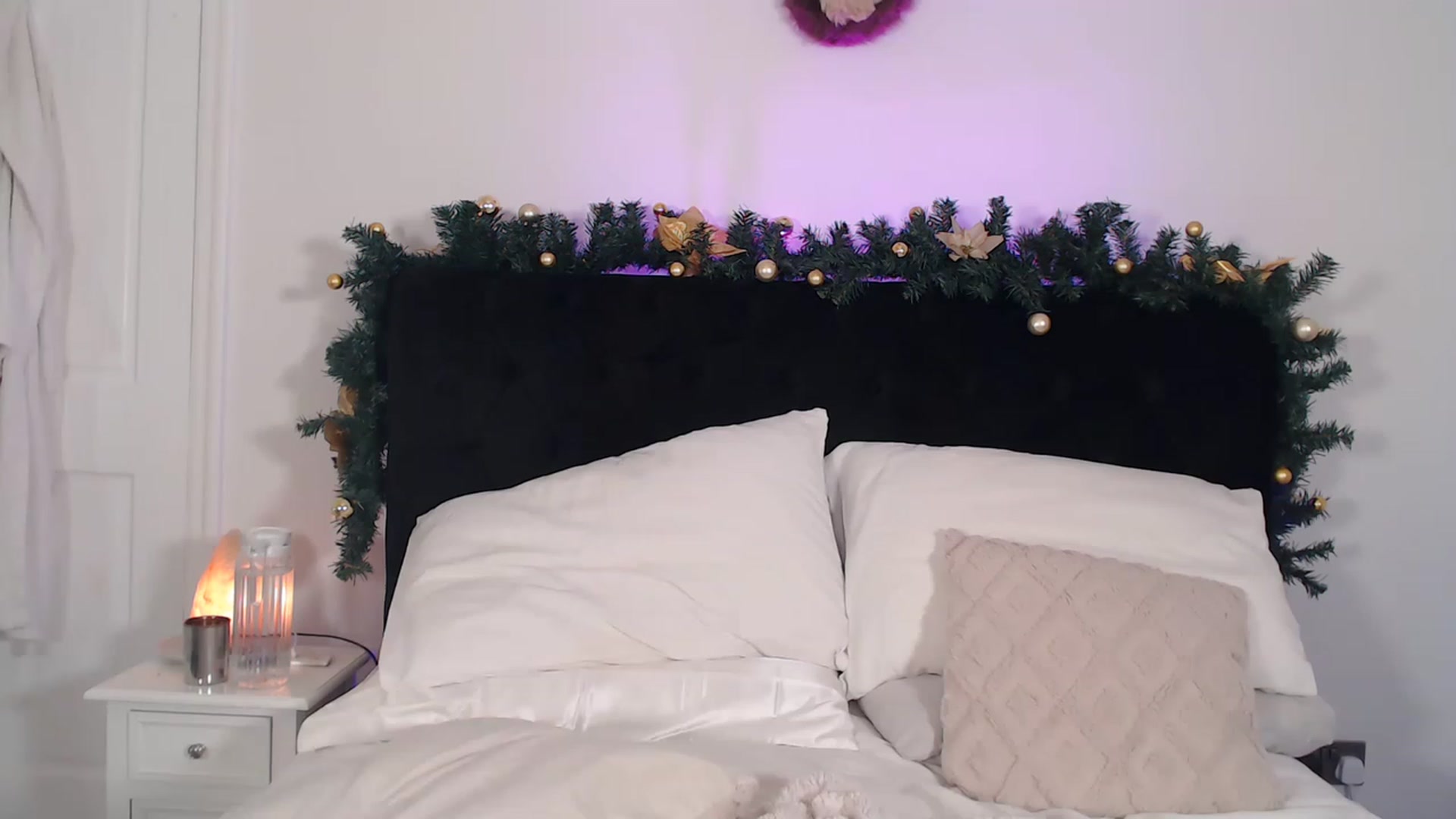 Gallery image thumbnail from jamiejones's myfreecams stream on, 12/09/2022, 02:50 image 15 of 20