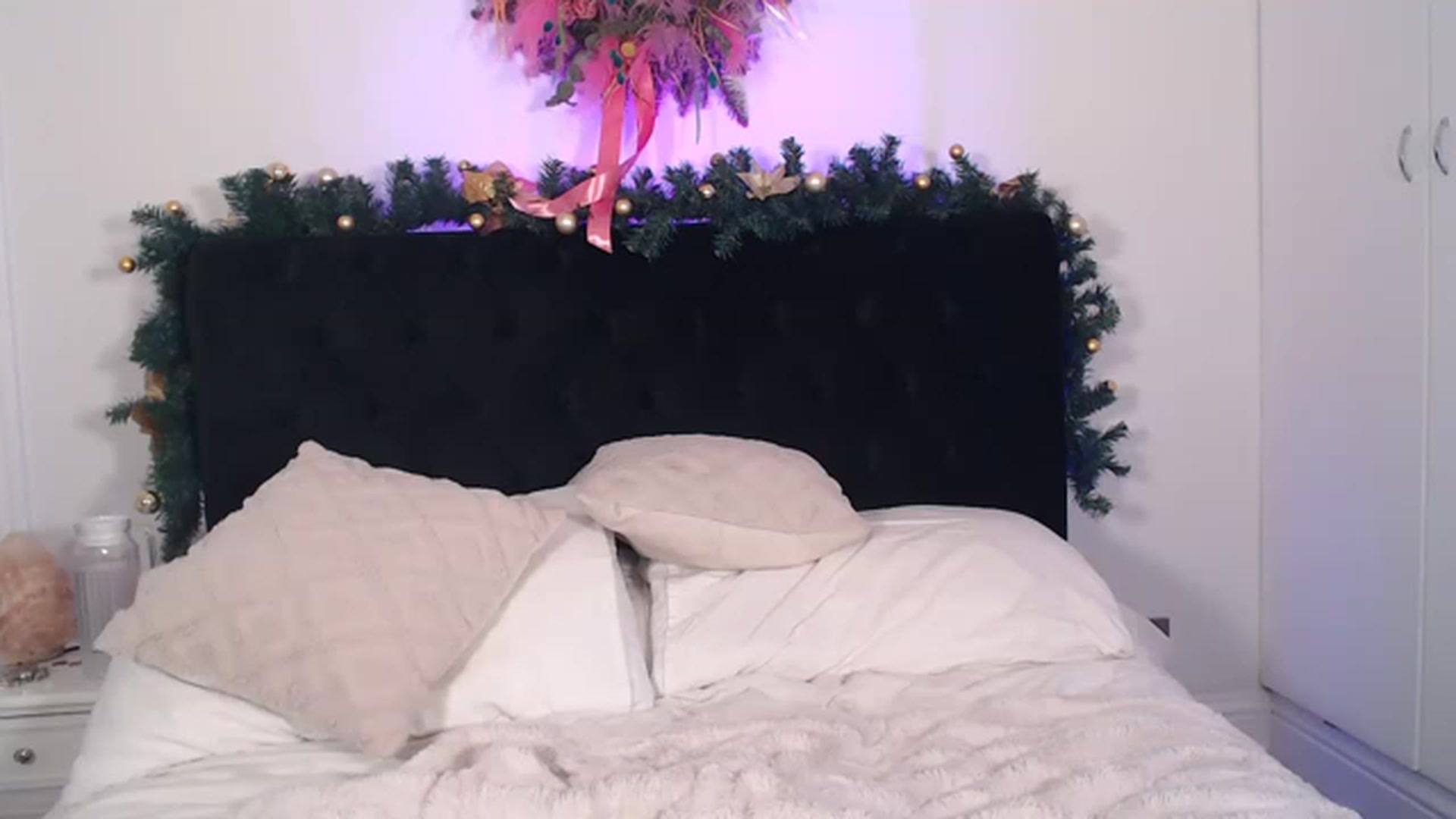 Gallery image thumbnail from jamiejones's myfreecams stream on, 01/09/2023, 02:21 image 7 of 20