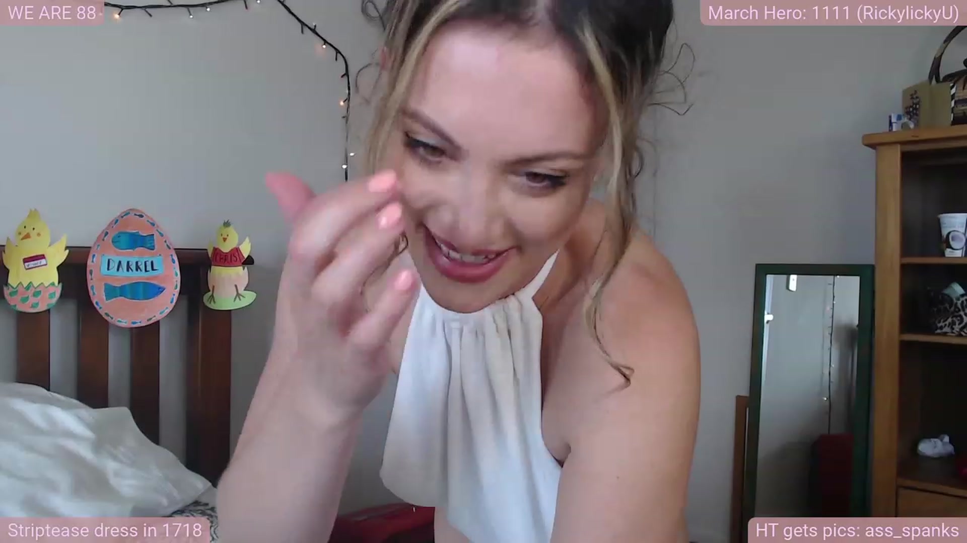 Gallery image thumbnail from jamiejones's myfreecams stream on, 03/09/2023, 23:39 image 11 of 20