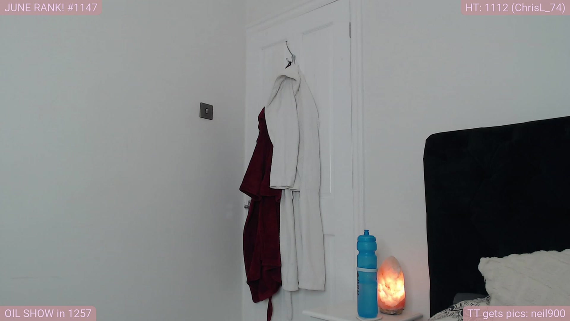 Gallery image thumbnail from jamiejones's myfreecams stream on, 06/11/2023, 01:07 image 1 of 20