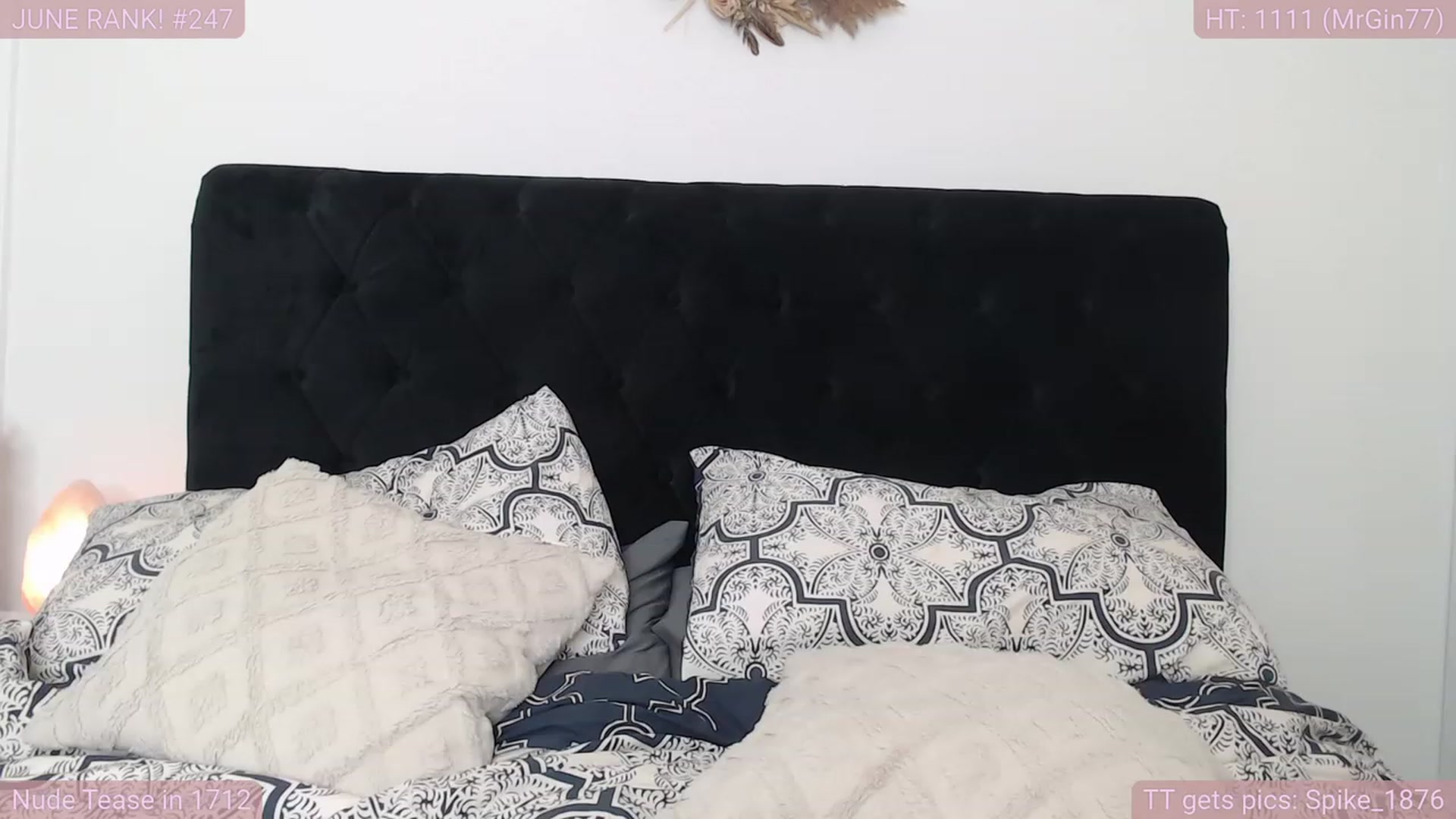 Gallery image thumbnail from jamiejones's myfreecams stream on, 06/21/2023, 24:40 image 13 of 20