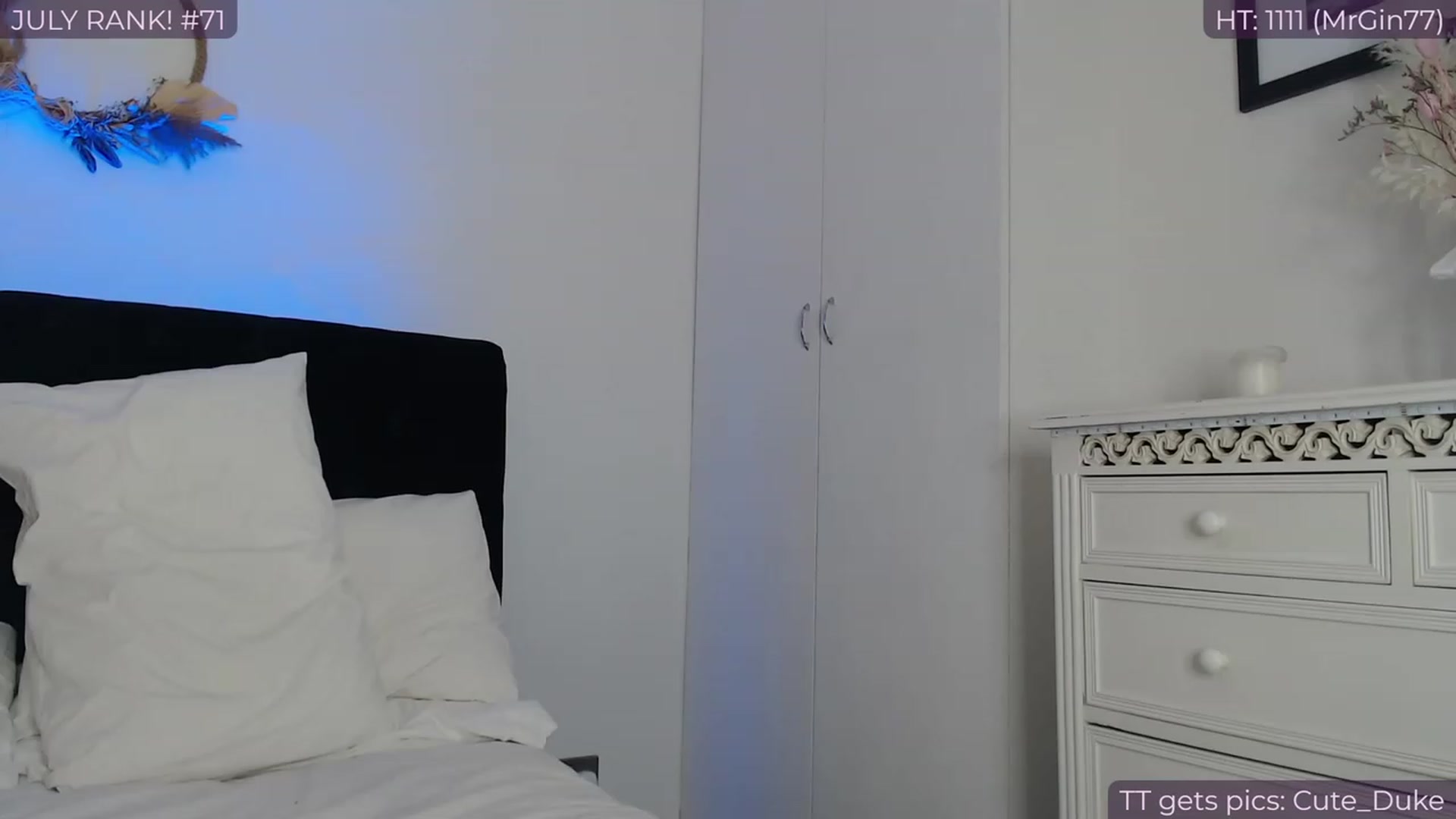 Gallery image thumbnail from jamiejones's myfreecams stream on, 07/23/2023, 19:57 image 3 of 20