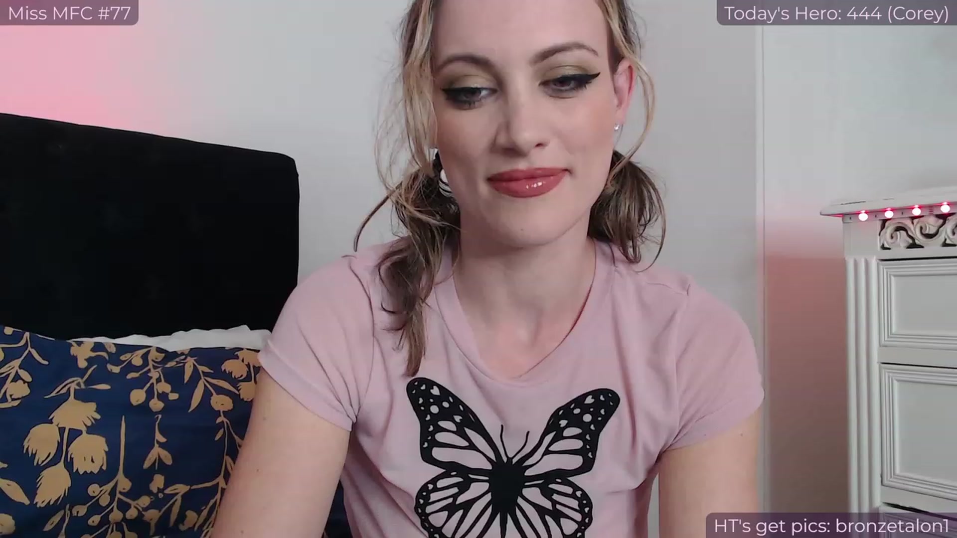 Gallery image thumbnail from jamiejones's myfreecams stream on, 09/03/2023, 24:42 image 14 of 20