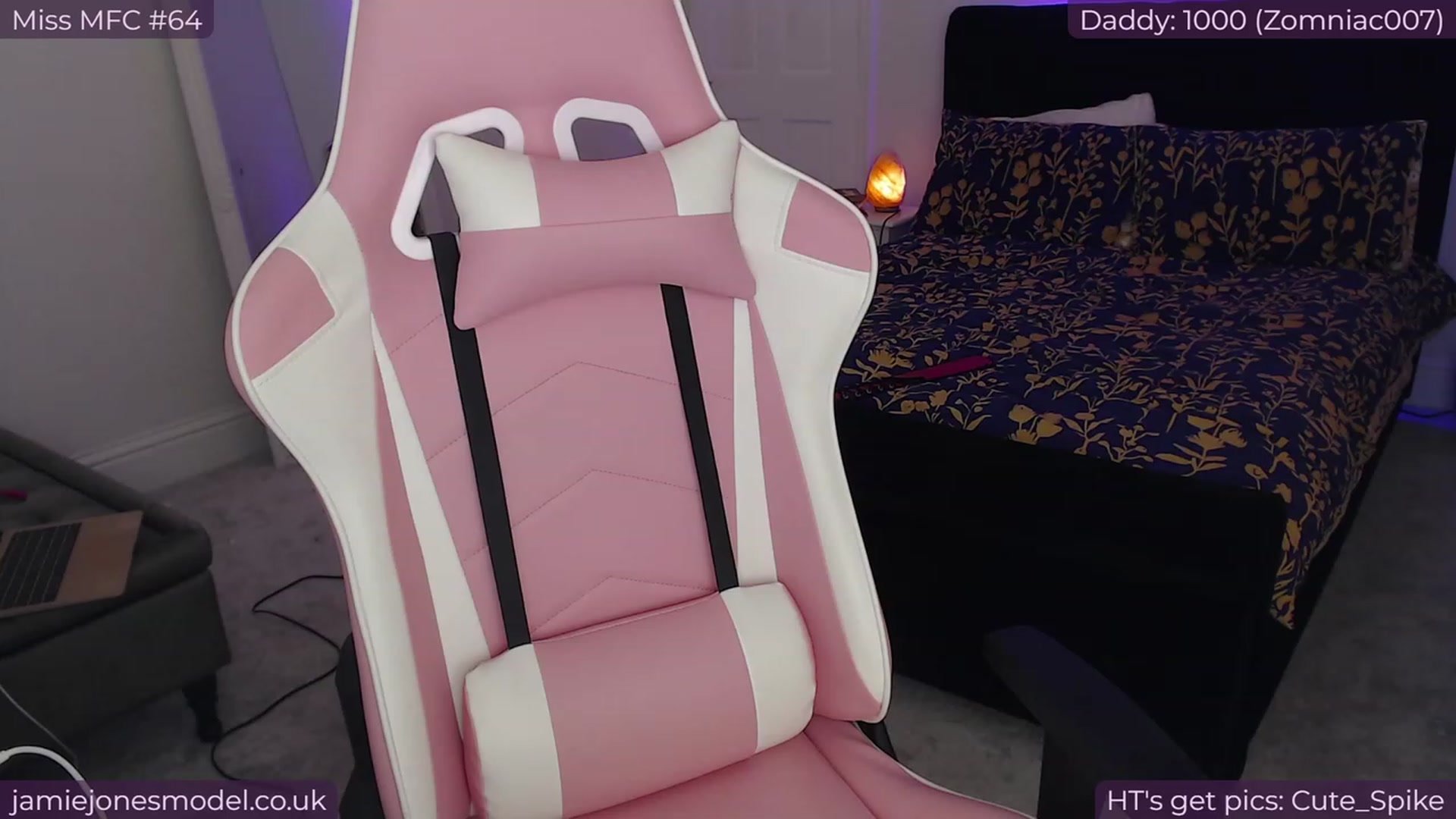 Gallery image thumbnail from jamiejones's myfreecams stream on, 09/12/2023, 24:41 image 18 of 20