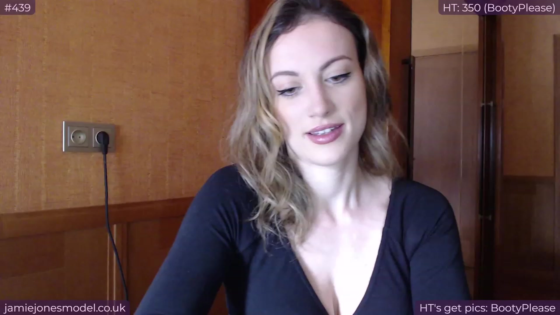 Gallery image thumbnail from jamiejones's myfreecams stream on, 10/04/2023, 12:43 image 14 of 20