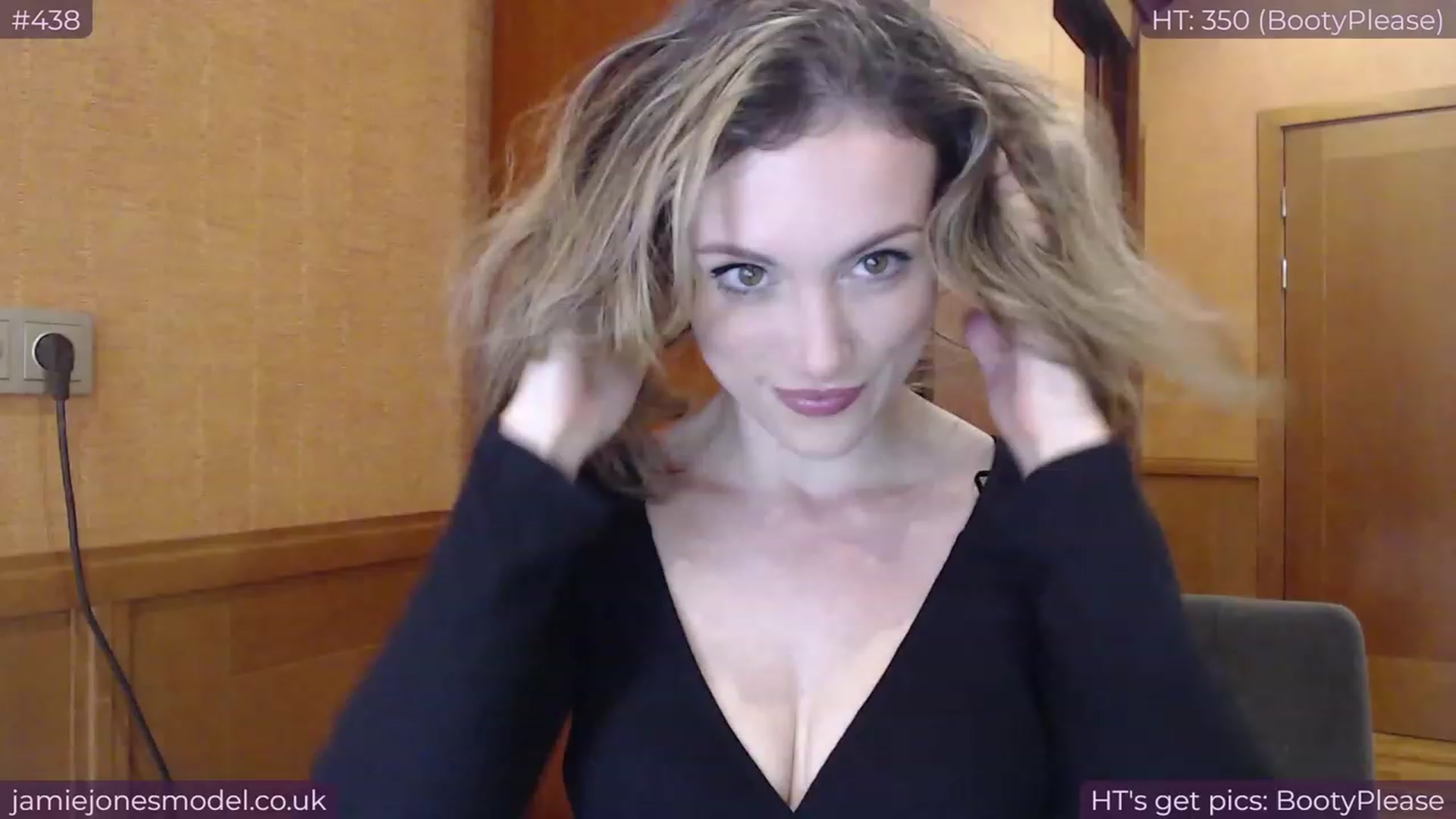 Gallery image thumbnail from jamiejones's myfreecams stream on, 10/04/2023, 12:43 image 16 of 20