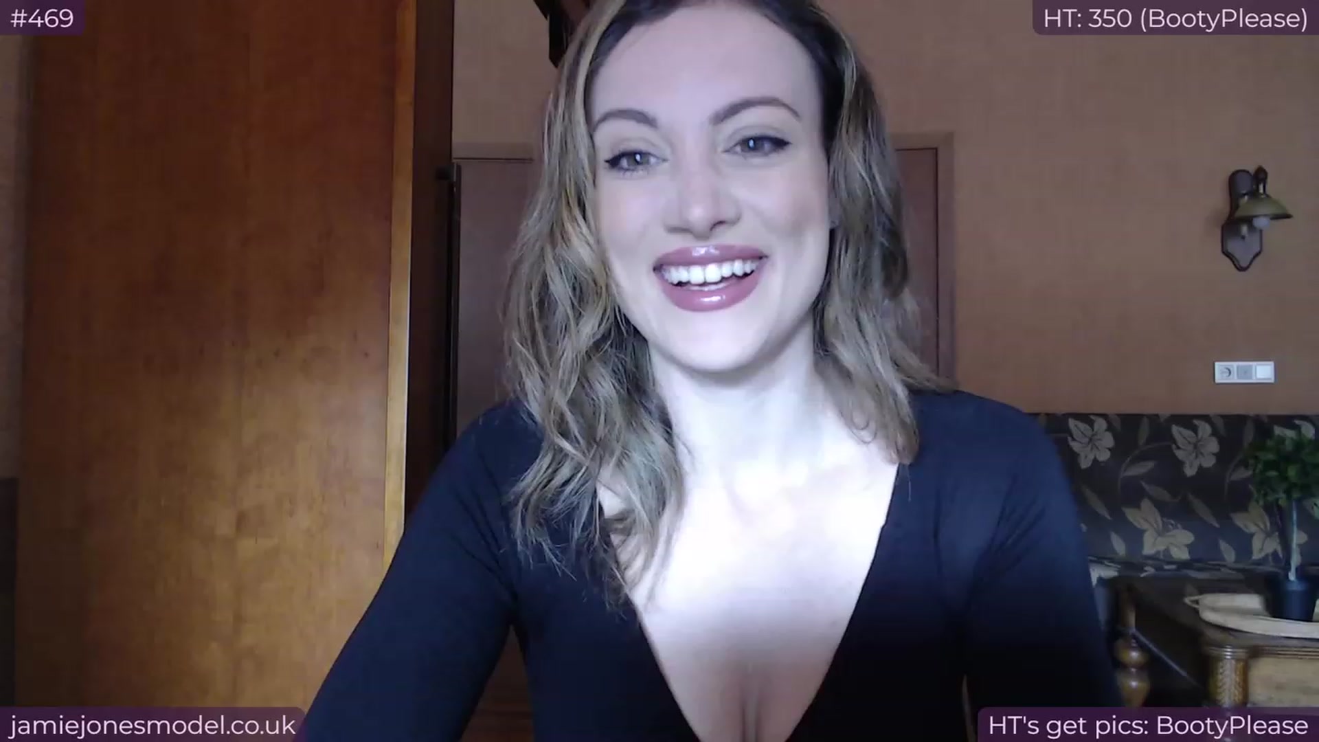 Gallery image thumbnail from jamiejones's myfreecams stream on, 10/04/2023, 12:43 image 8 of 20