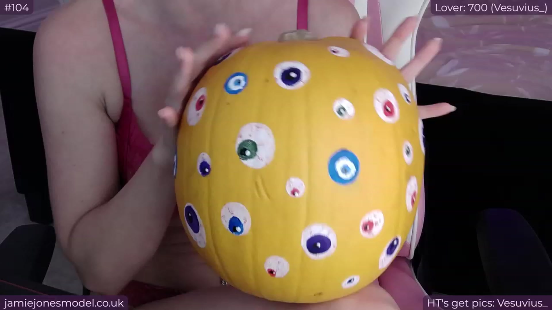 Gallery image thumbnail from jamiejones's myfreecams stream on, 10/20/2023, 15:19 image 11 of 20