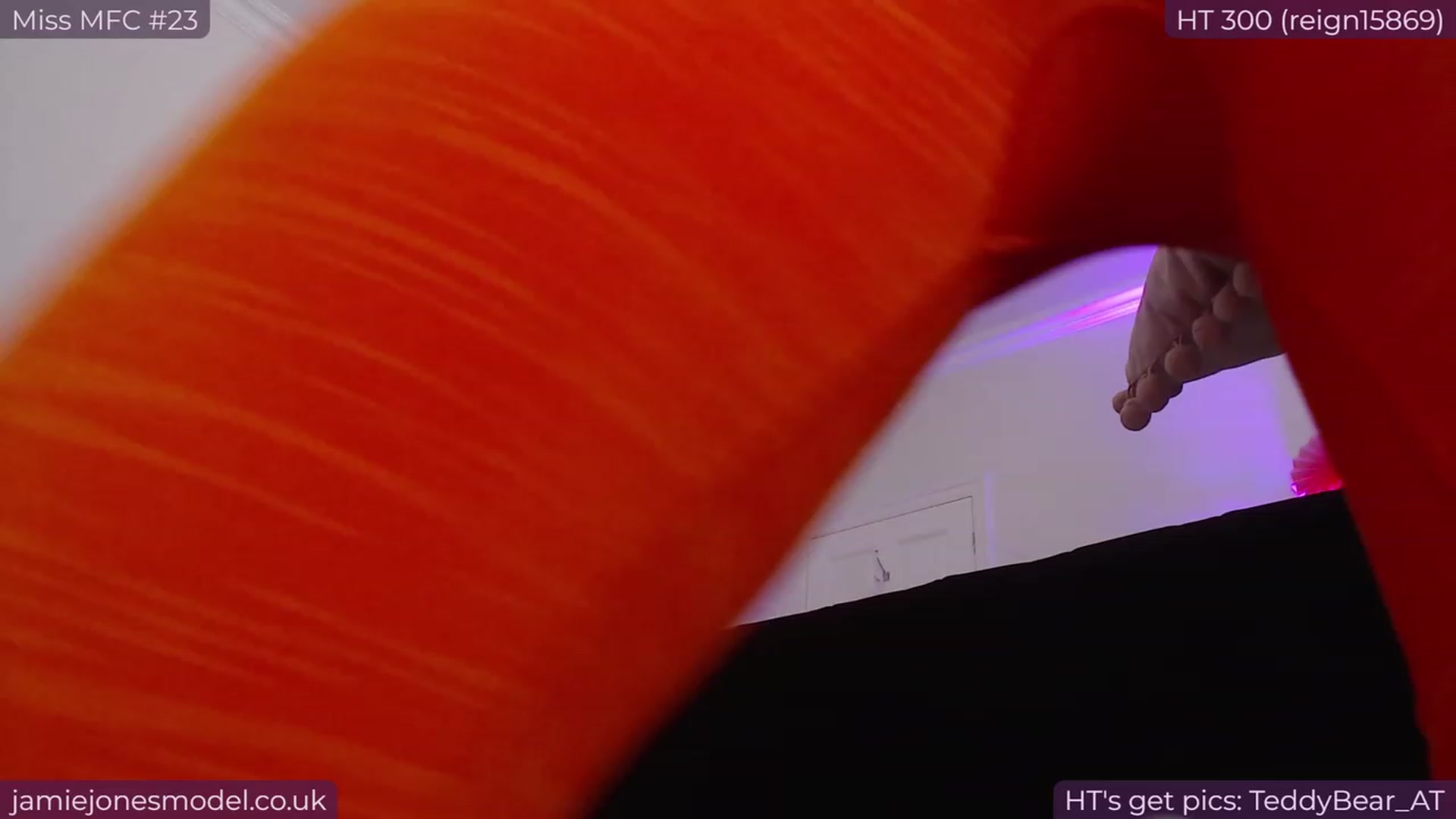 Gallery image thumbnail from jamiejones's myfreecams stream on, 11/09/2023, 24:03 image 18 of 20