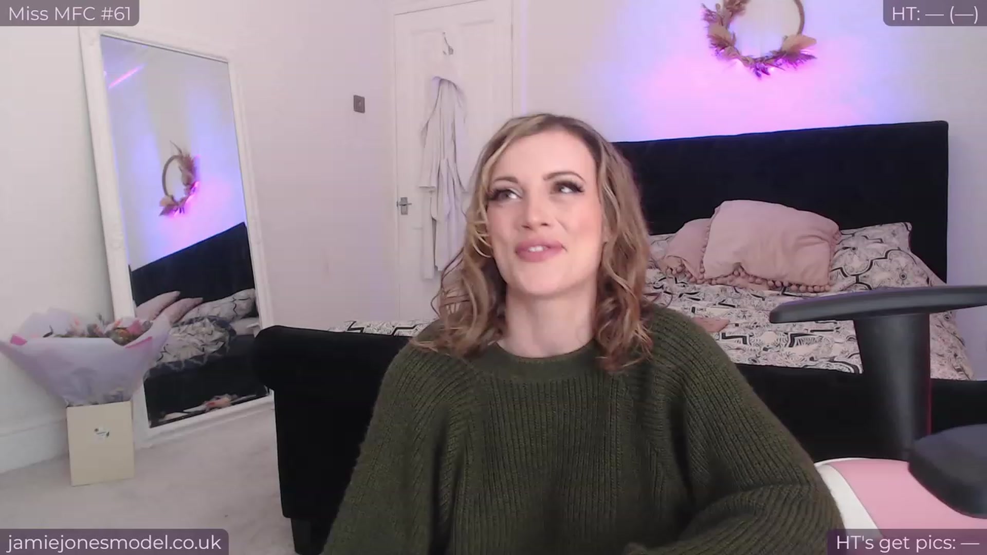 Gallery image thumbnail from jamiejones's myfreecams stream on, 12/01/2023, 24:02 image 6 of 20