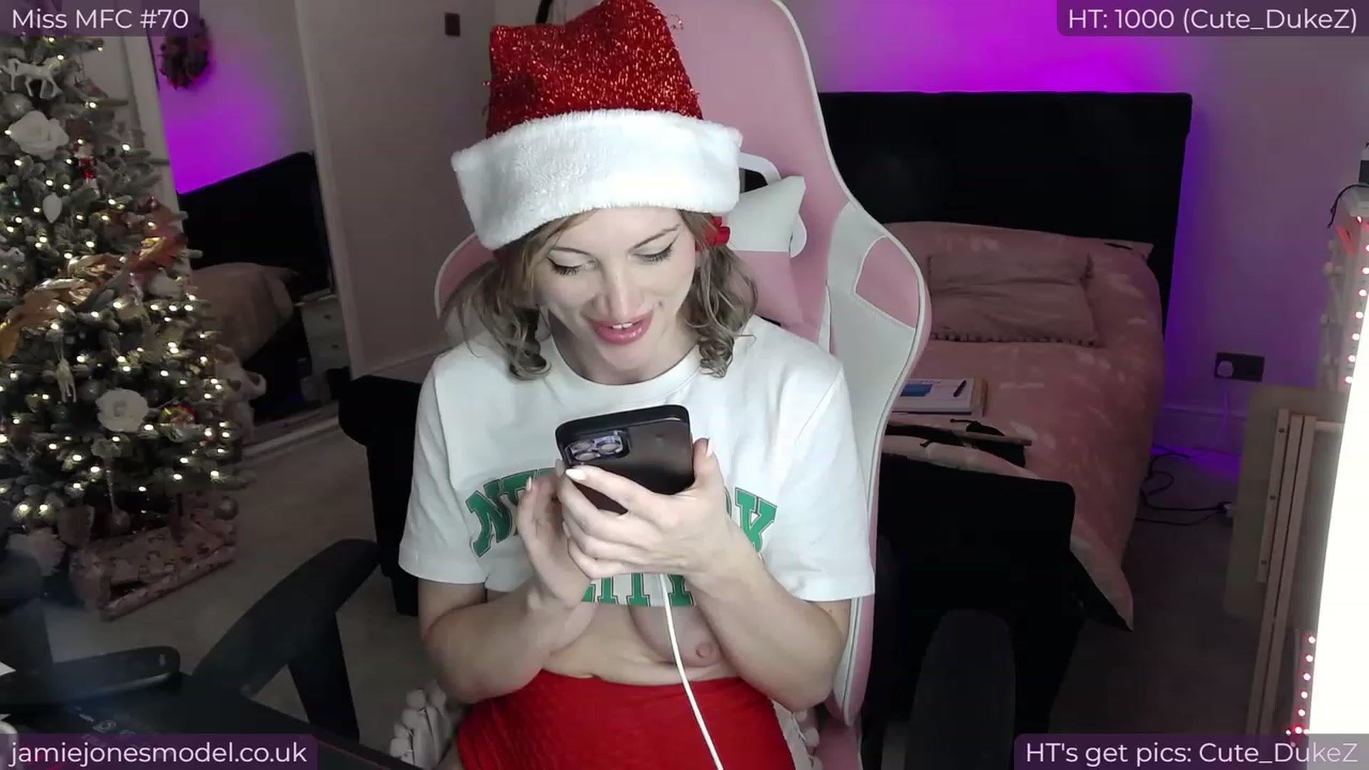 Gallery image thumbnail from jamiejones's myfreecams stream on, 12/15/2023, 01:43 image 11 of 20