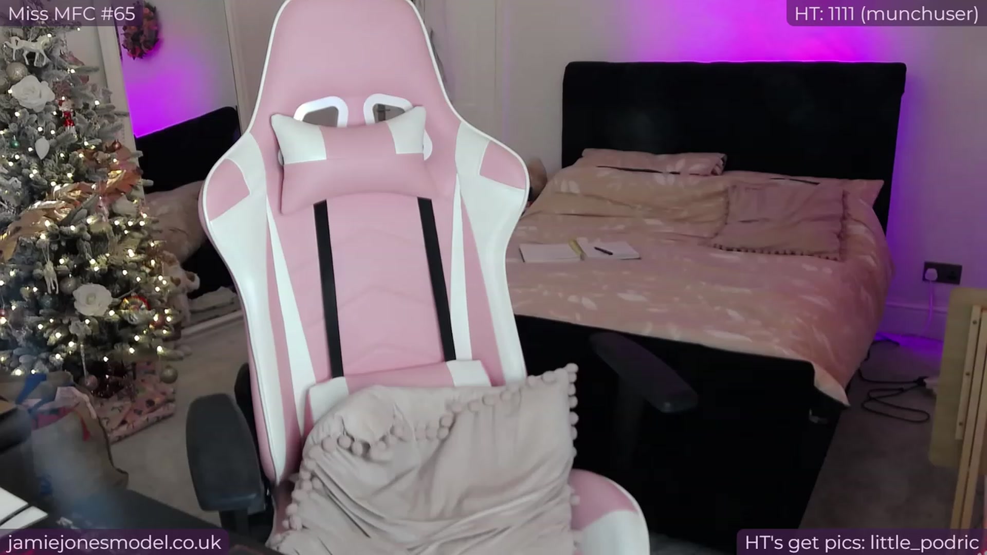 Gallery image thumbnail from jamiejones's myfreecams stream on, 12/16/2023, 02:10 image 16 of 20