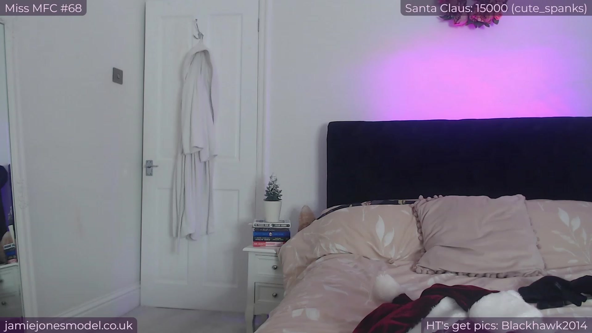 Gallery image thumbnail from jamiejones's myfreecams stream on, 12/24/2023, 16:11 image 7 of 20