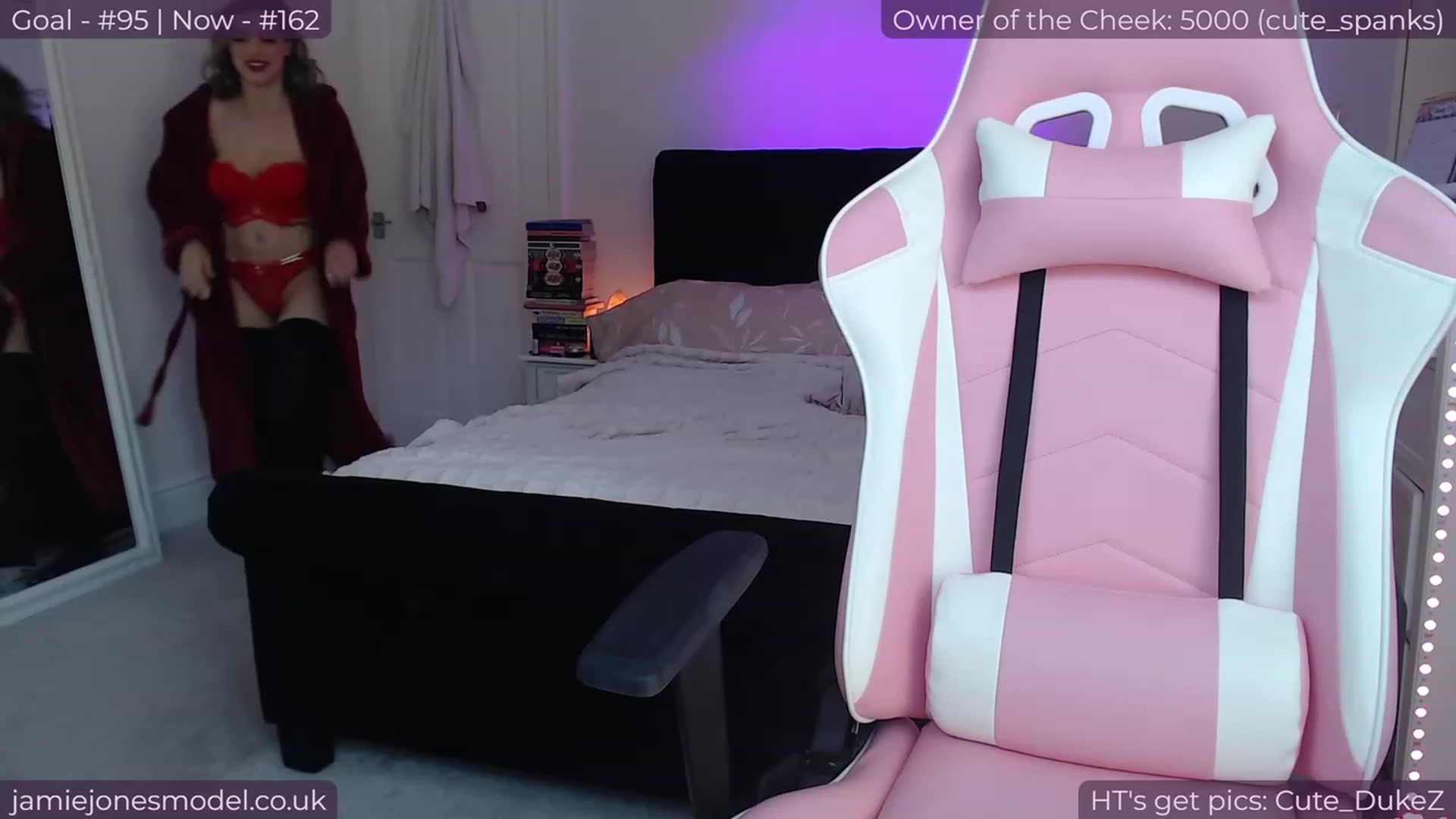 Gallery image thumbnail from jamiejones's myfreecams stream on, 02/03/2024, 15:14 image 16 of 20
