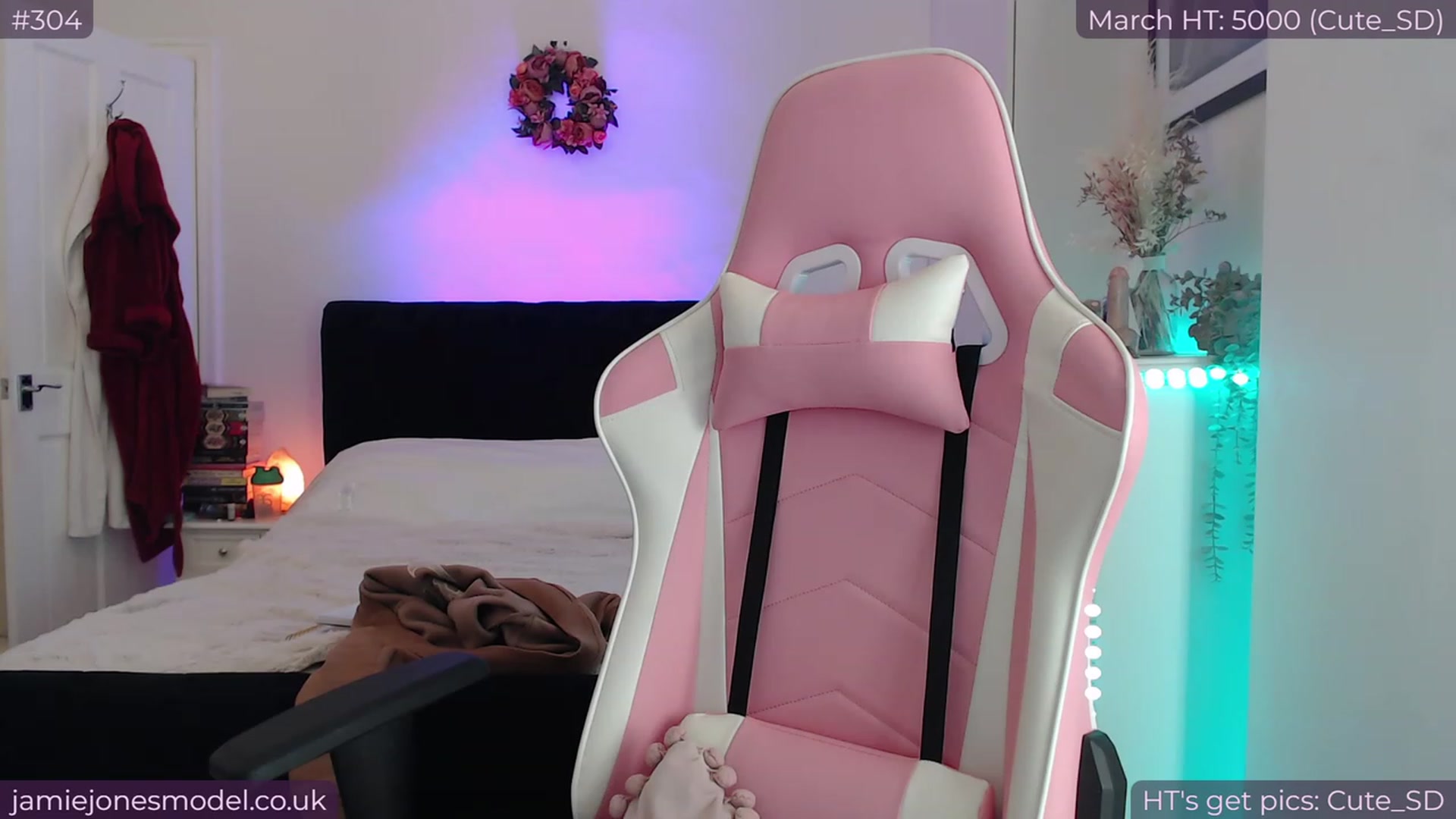 Gallery image thumbnail from jamiejones's myfreecams stream on, 03/09/2024, 24:01 image 4 of 20