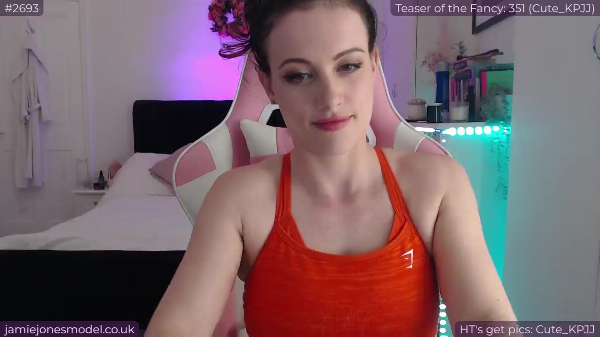Gallery image thumbnail from jamiejones's myfreecams stream on, 05/07/2024, 23:40 image 12 of 20