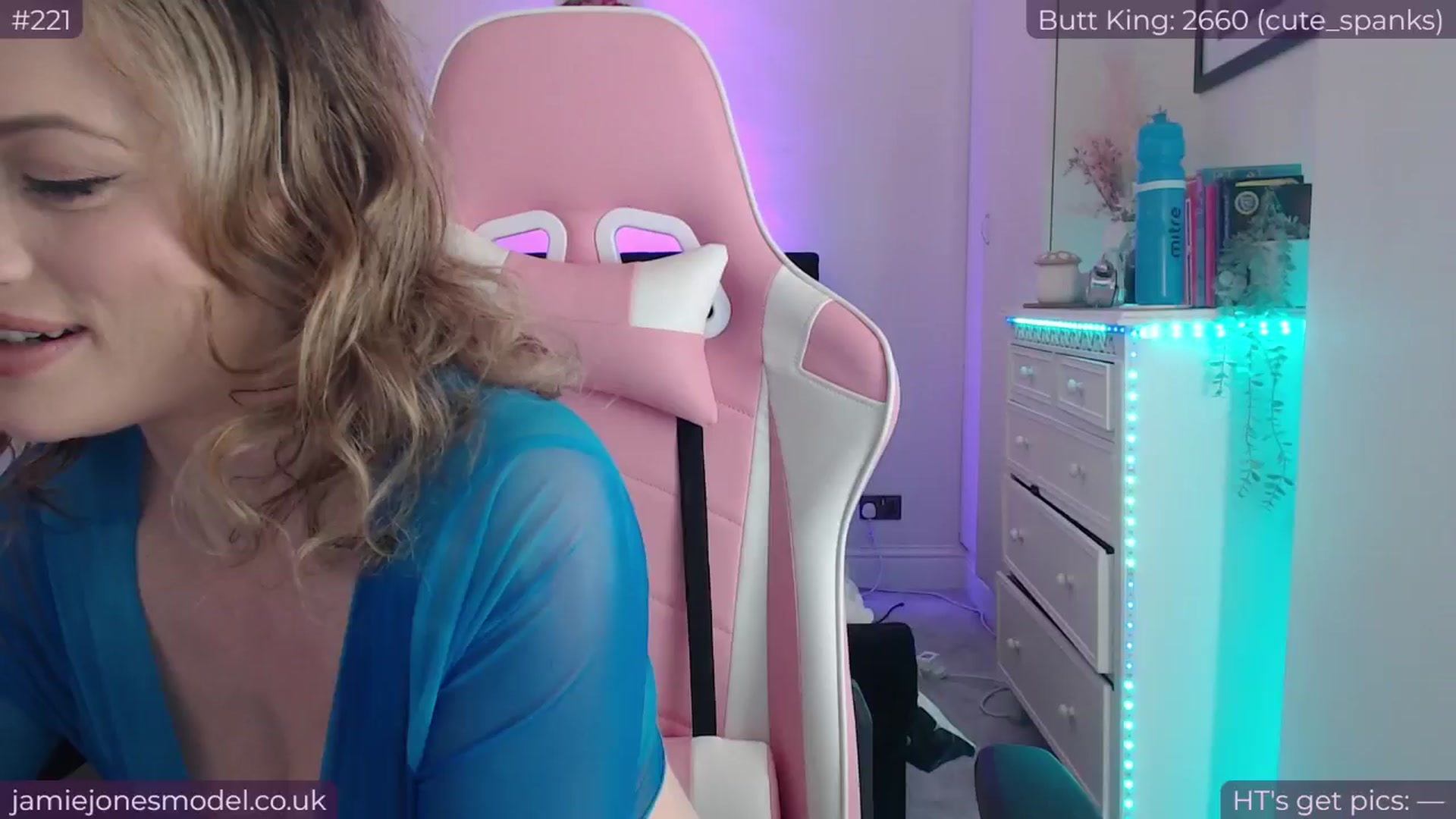 Gallery image thumbnail from jamiejones's myfreecams stream on, 05/30/2024, 22:44 image 4 of 20