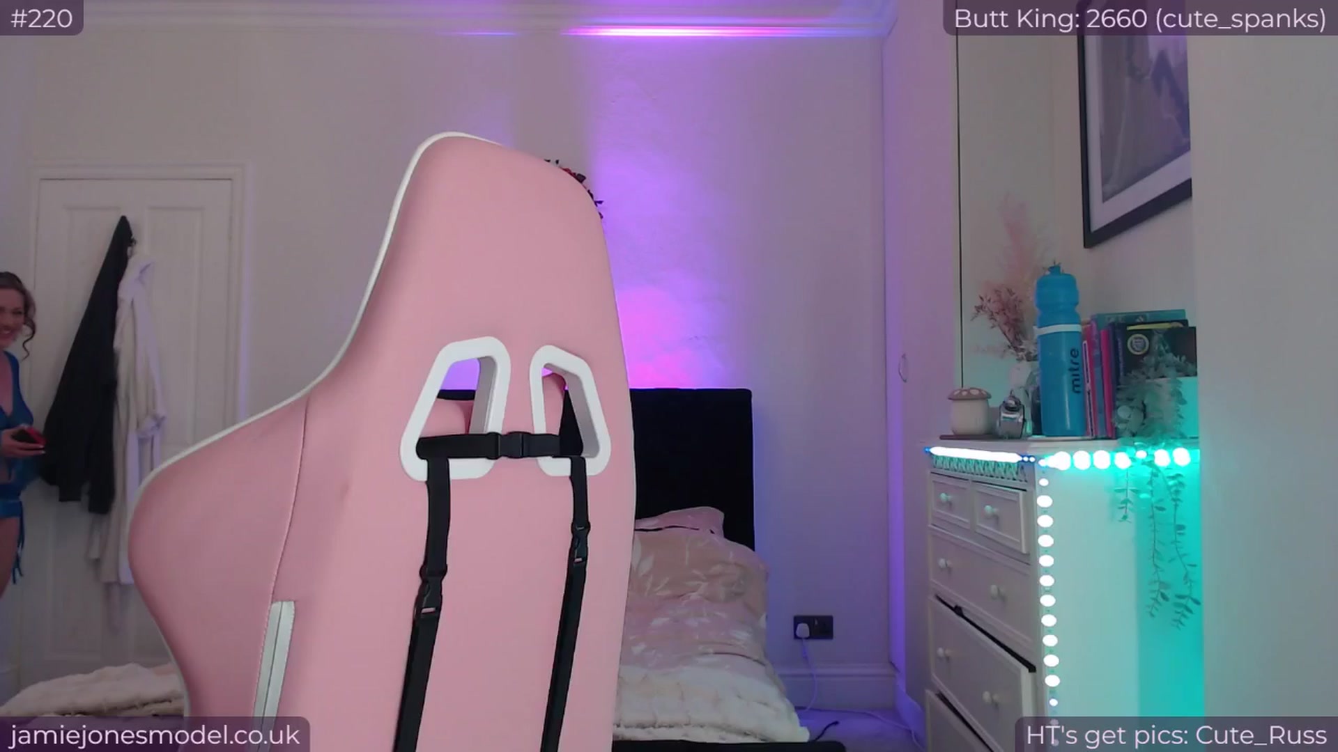 Gallery image thumbnail from jamiejones's myfreecams stream on, 05/30/2024, 22:44 image 7 of 20