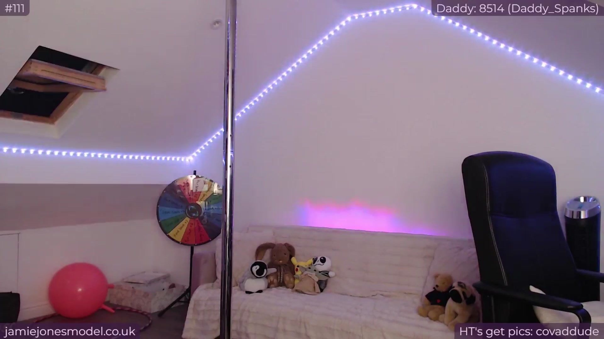 Gallery image thumbnail from jamiejones's myfreecams stream on, 06/23/2024, 23:52 image 14 of 20