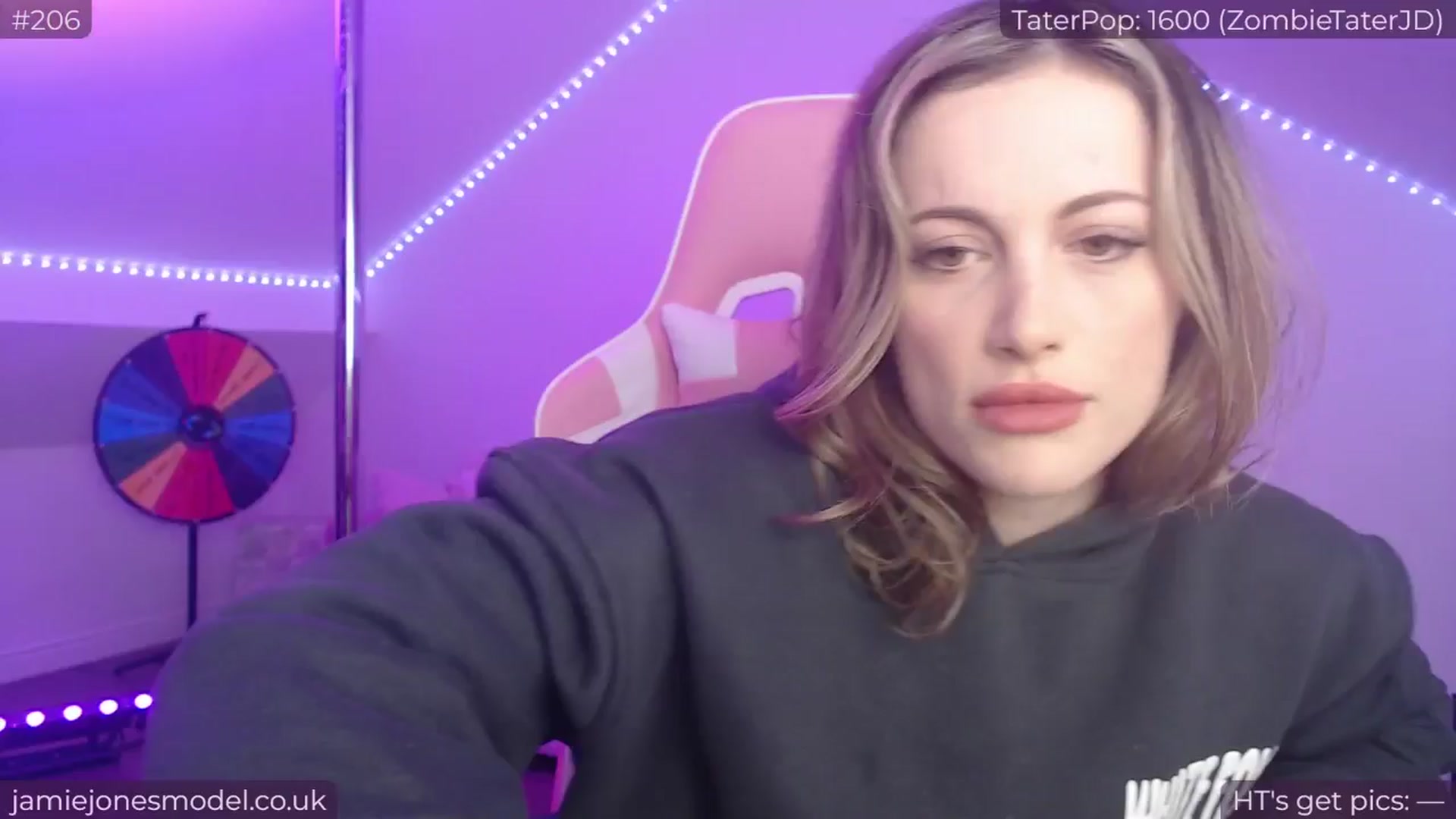 Gallery image thumbnail from jamiejones's myfreecams stream on, 07/05/2024, 24:03 image 1 of 20