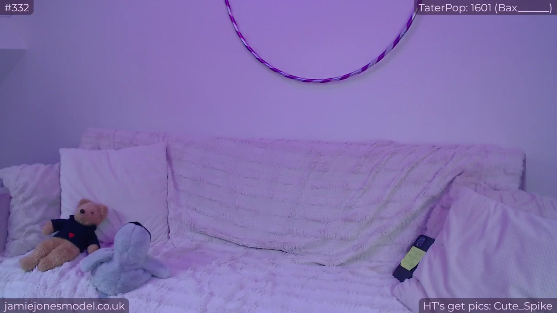 Gallery image thumbnail from jamiejones's myfreecams stream on, 07/27/2024, 14:44 image 17 of 20
