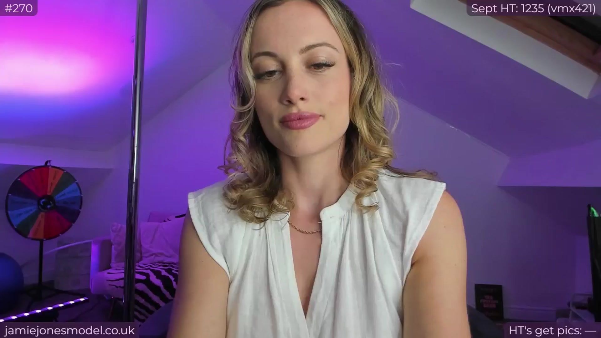 Gallery image thumbnail from jamiejones's myfreecams stream on, 09/12/2024, 22:23 image 1 of 20