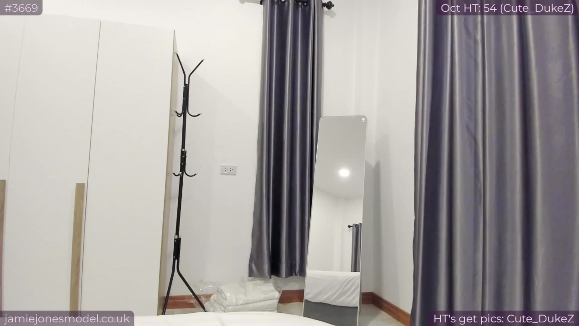Gallery image thumbnail from jamiejones's myfreecams stream on, 11/02/2024, 14:38 image 3 of 20