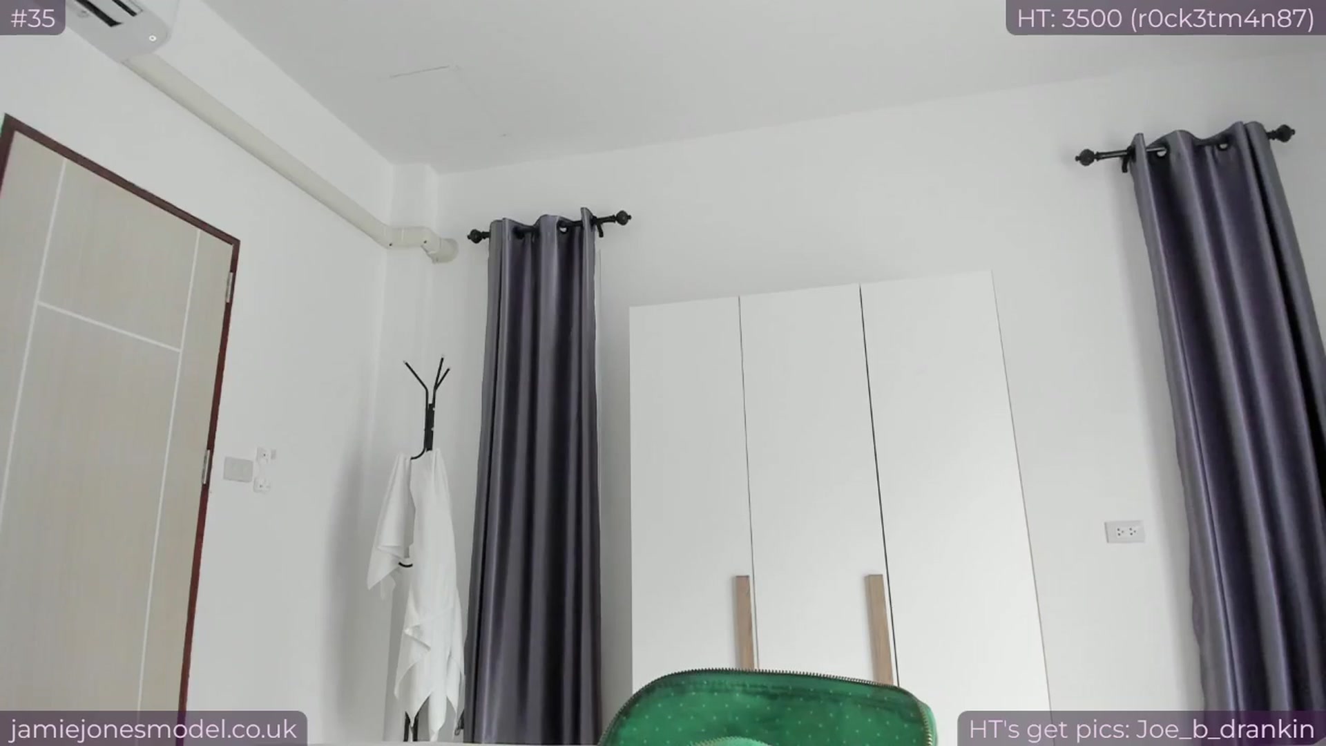 Gallery image thumbnail from jamiejones's myfreecams stream on, 11/29/2024, 04:16 image 6 of 20
