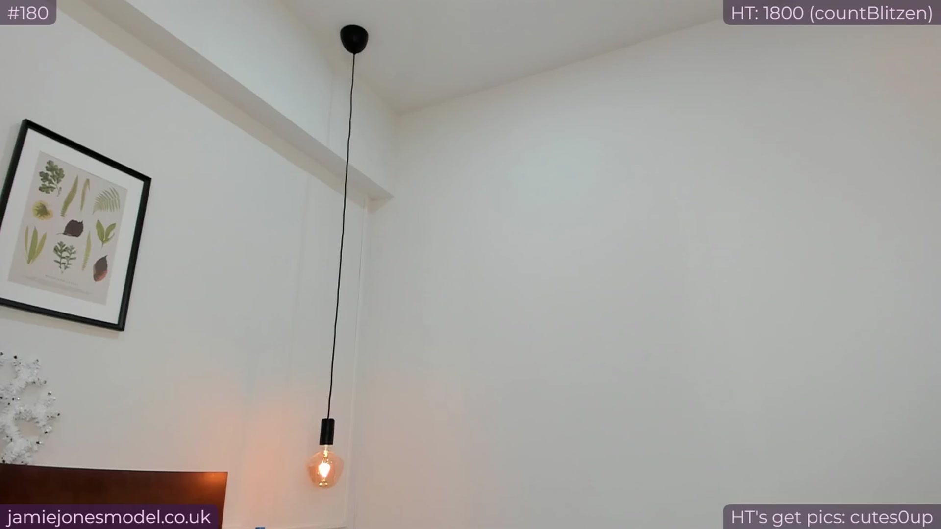 Gallery image thumbnail from jamiejones's myfreecams stream on, 12/10/2024, 02:22 image 1 of 20