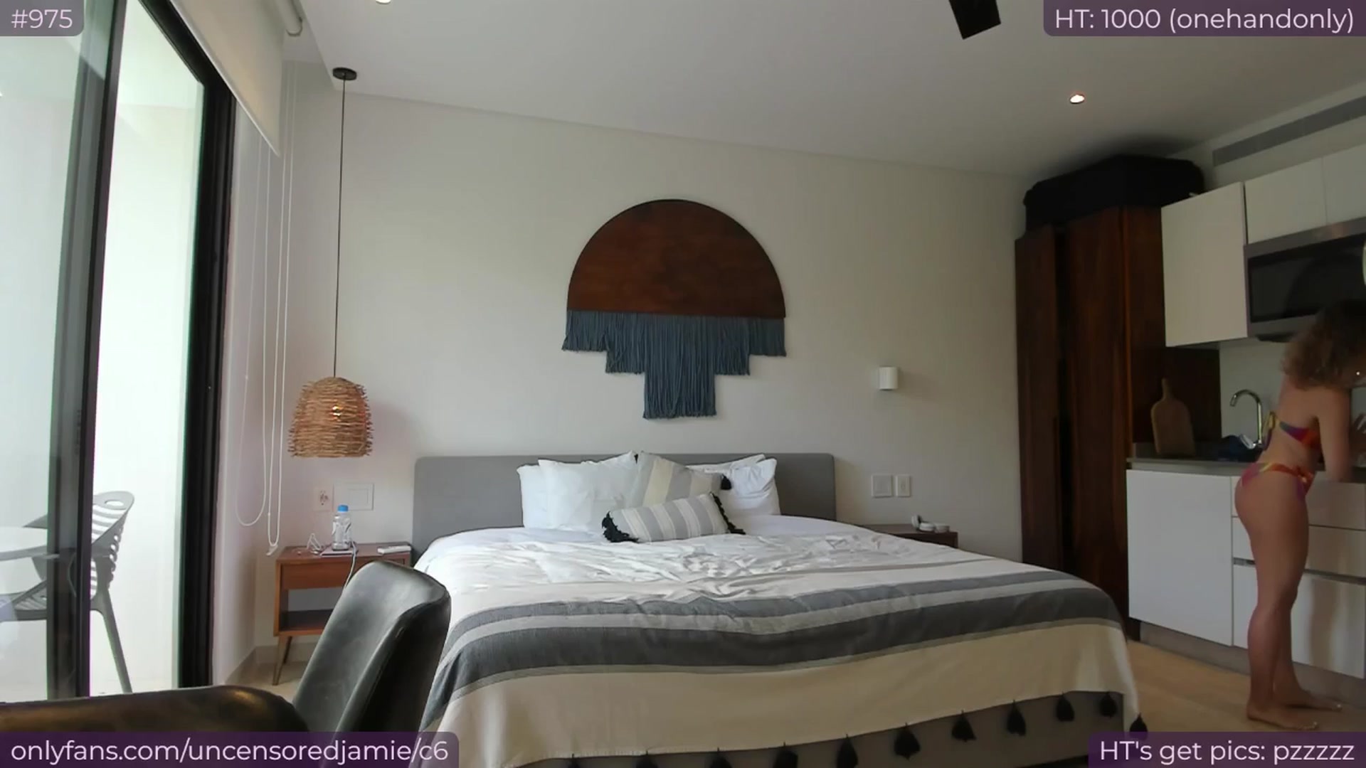 Gallery image thumbnail from jamiejones's myfreecams stream on, 02/15/2025, 15:27 image 5 of 20