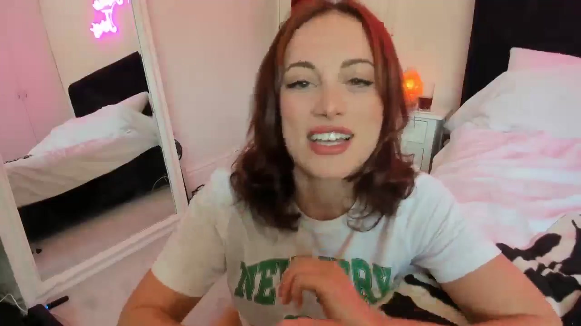Gallery image thumbnail from jamiejones's myfreecams stream on, 06/14/2025, 11:47 image 12 of 20