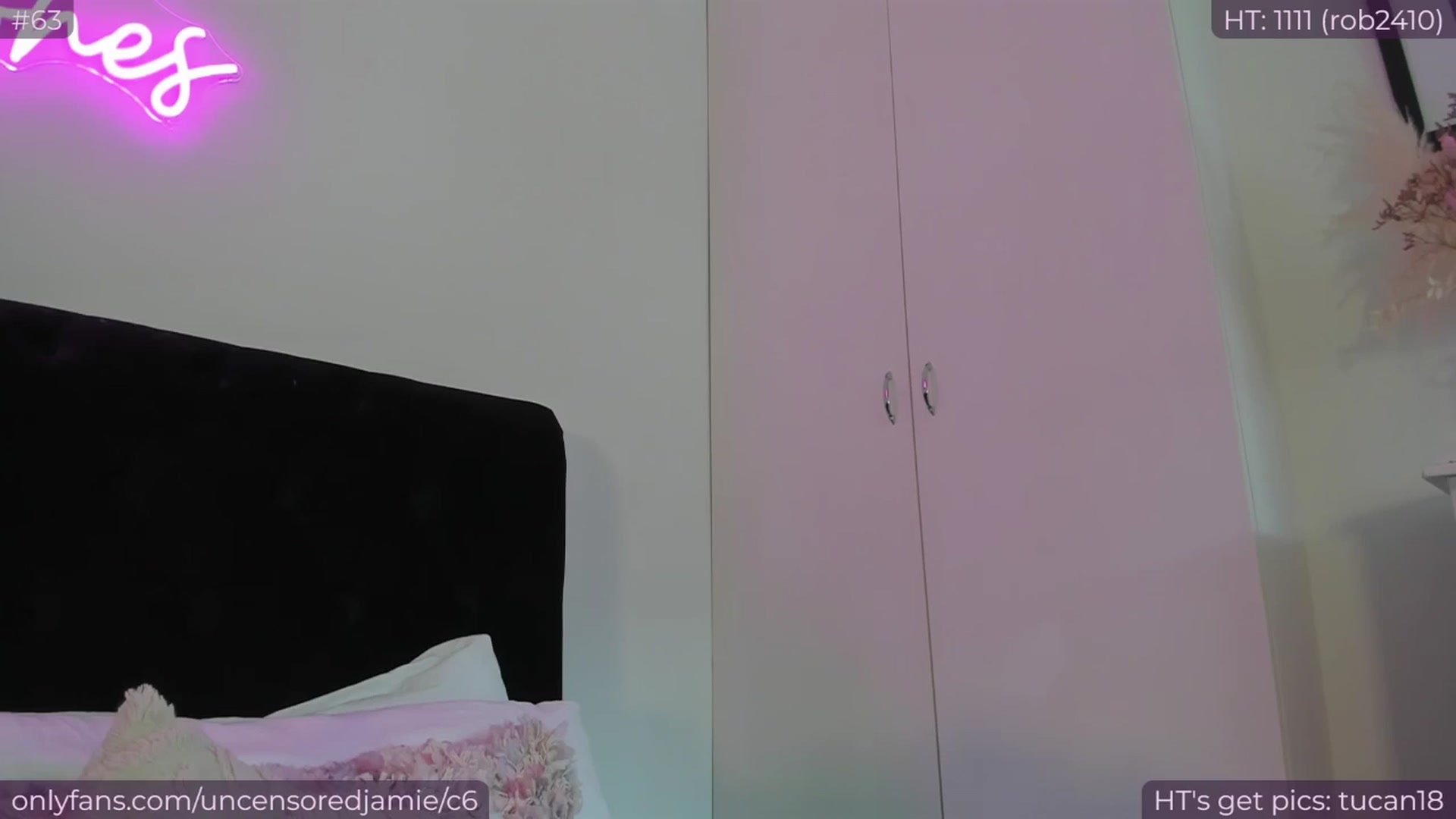 Gallery image thumbnail from jamiejones's myfreecams stream on, 08/02/2025, 12:23 image 9 of 20