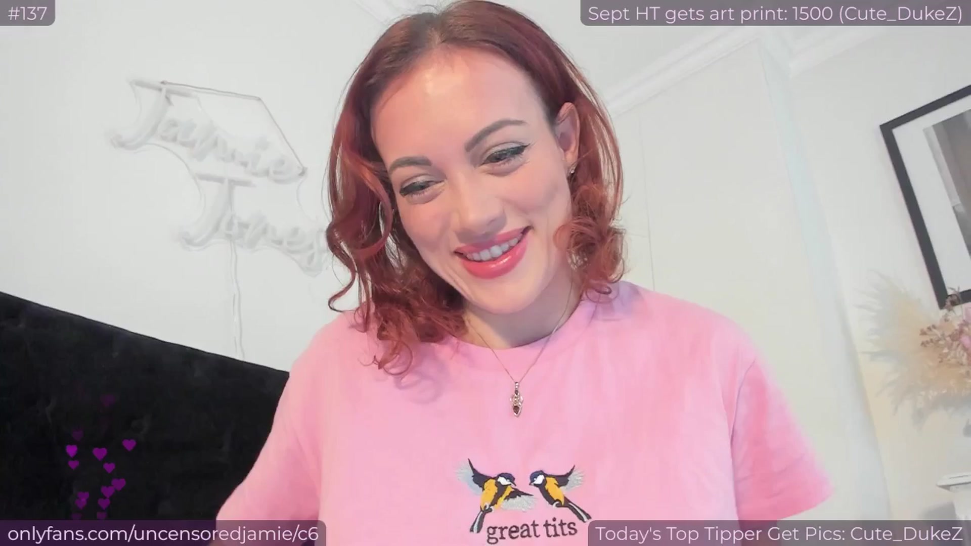 Gallery image thumbnail from jamiejones's myfreecams stream on, 09/19/2025, 10:39 image 5 of 20