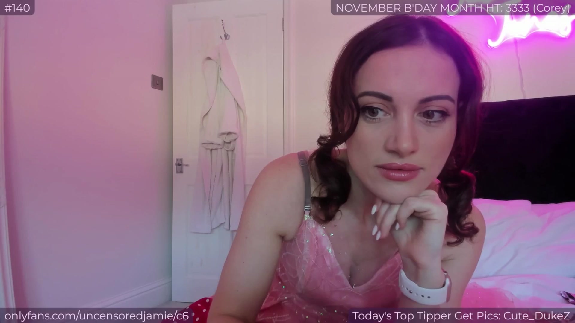Gallery image thumbnail from jamiejones's myfreecams stream on, 11/28/2025, 12:24 image 11 of 20