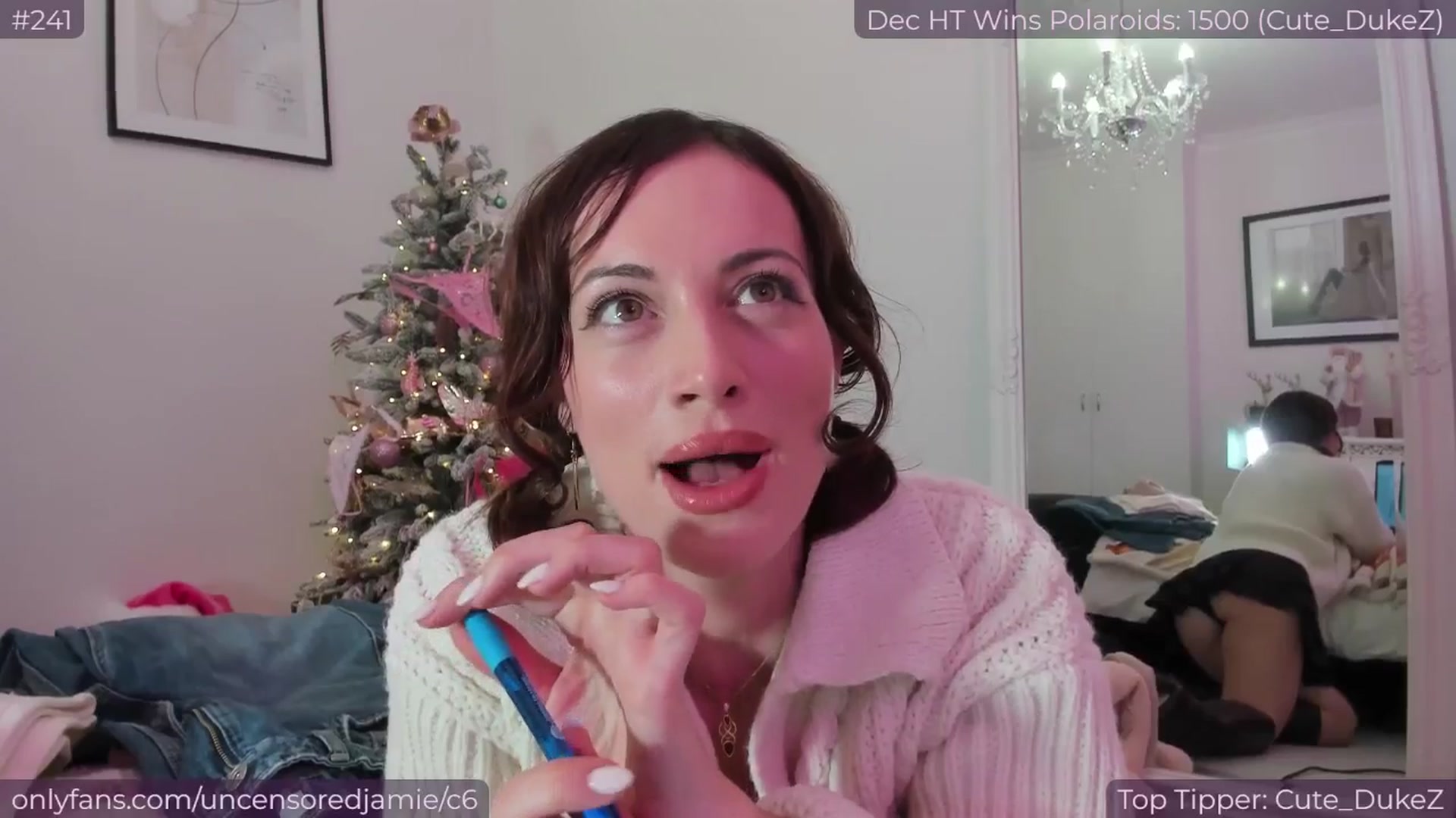 Gallery image thumbnail from jamiejones's myfreecams stream on, 12/12/2025, 24:09 image 4 of 20