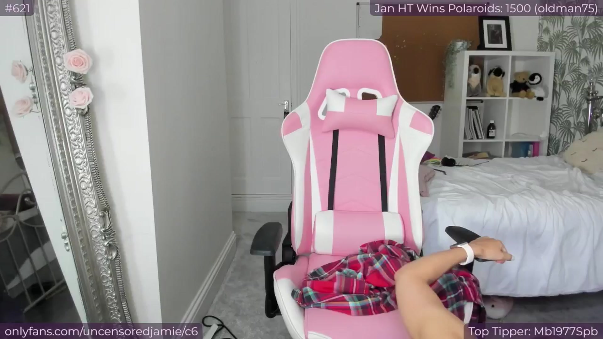 Gallery image thumbnail from jamiejones's myfreecams stream on, 01/25/2026, 14:11 image 4 of 20