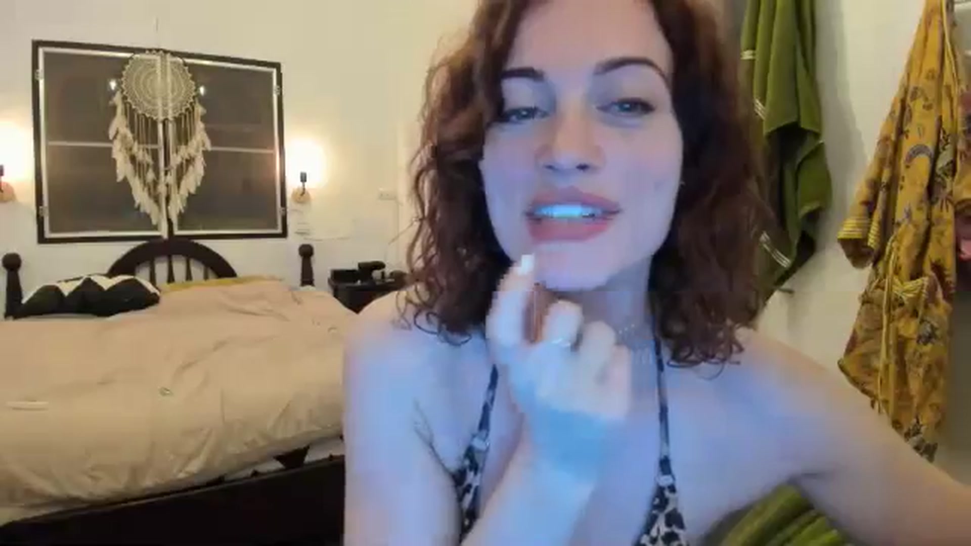 Gallery image thumbnail from jamiejones's myfreecams stream on, 03/15/2026, 11:53 image 17 of 20