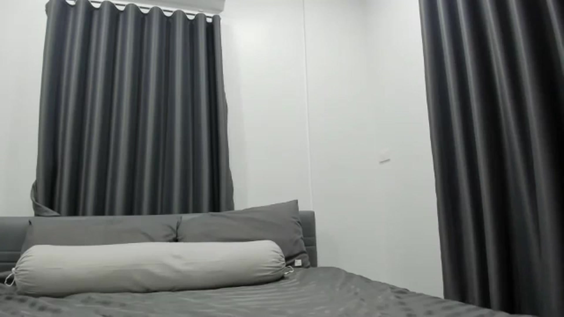 Gallery image thumbnail from jamiejones's myfreecams stream on, 03/29/2026, 16:34 image 8 of 20